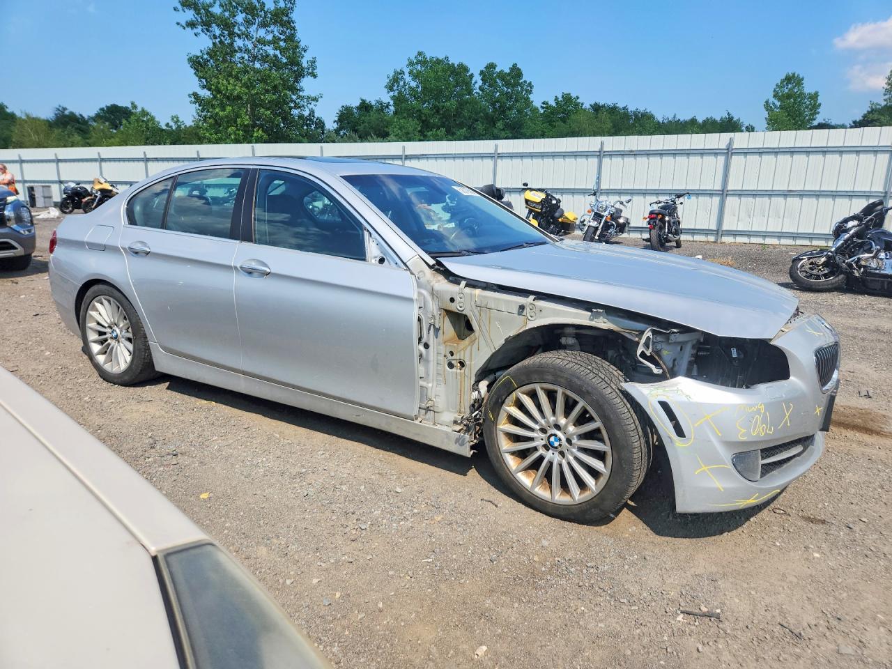 2013 Bmw 535 Xi Silver vin: WBAFU7C53DDU71733