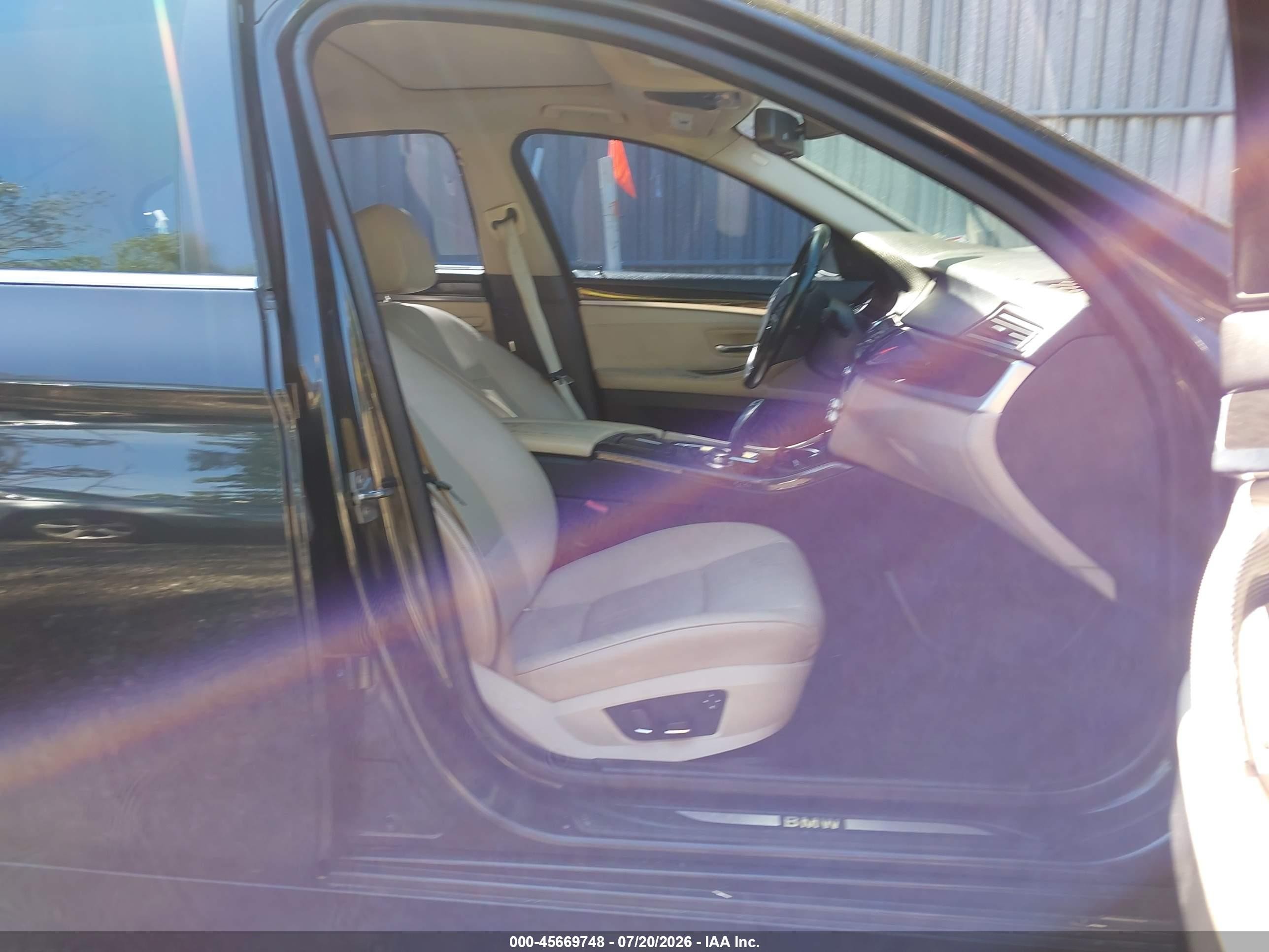 2011 Bmw 535i Xdrive Серый vin: WBAFU7C54BC771333