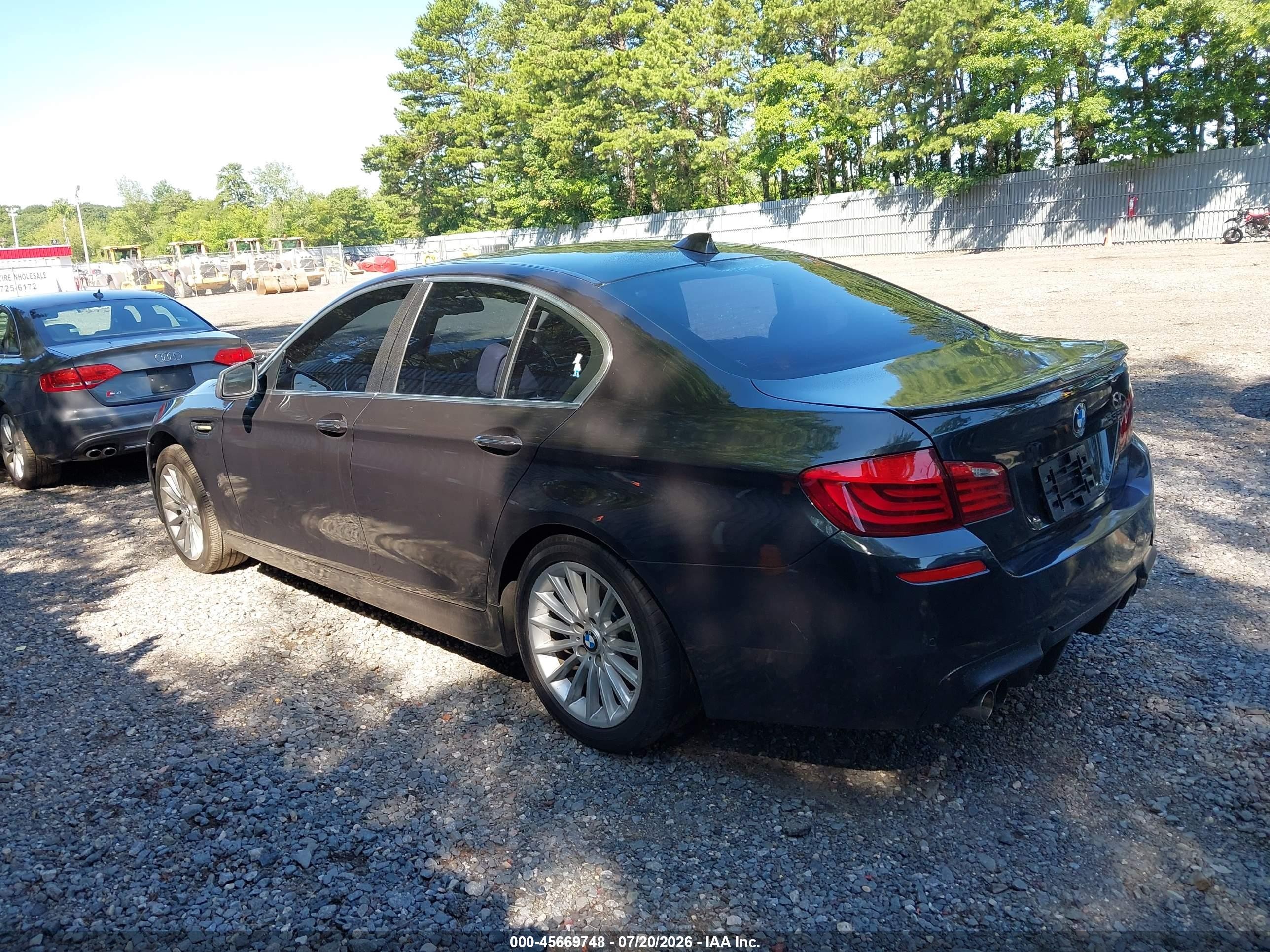 2011 Bmw 535i Xdrive Серый vin: WBAFU7C54BC771333