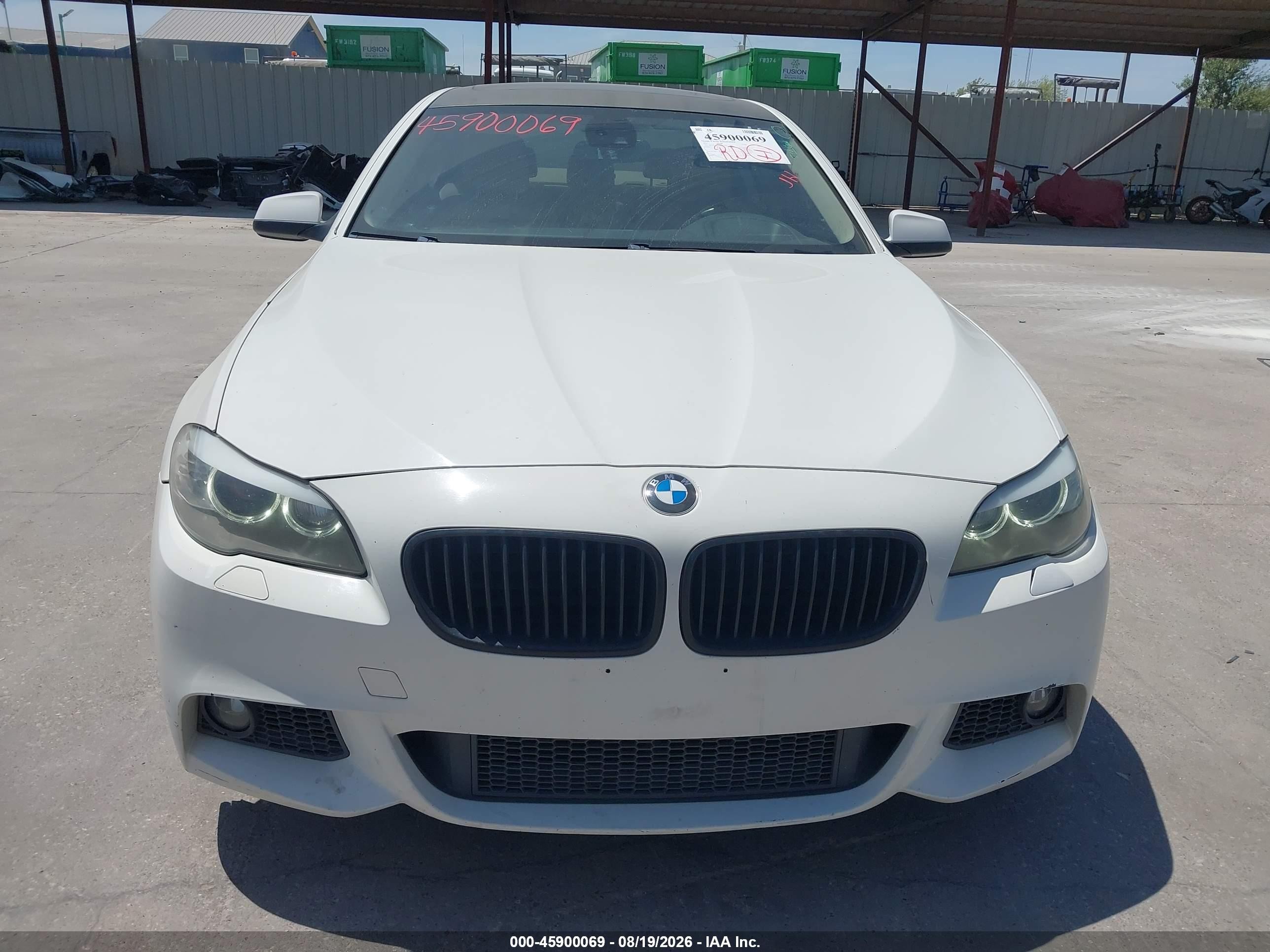 2011 Bmw 535i Xdrive White vin: WBAFU7C54BC778539