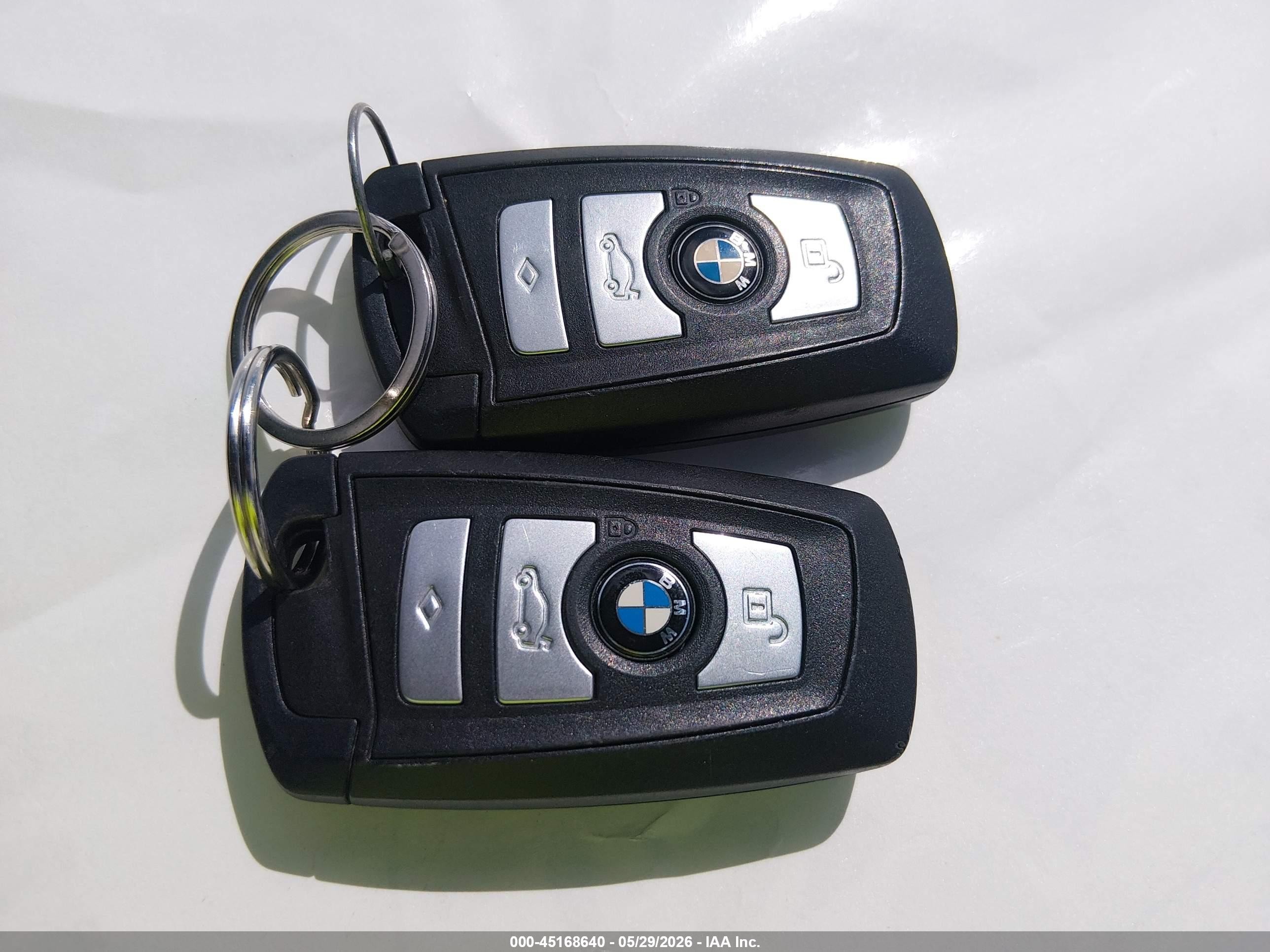 2011 Bmw 535i Xdrive White vin: WBAFU7C54BC778721