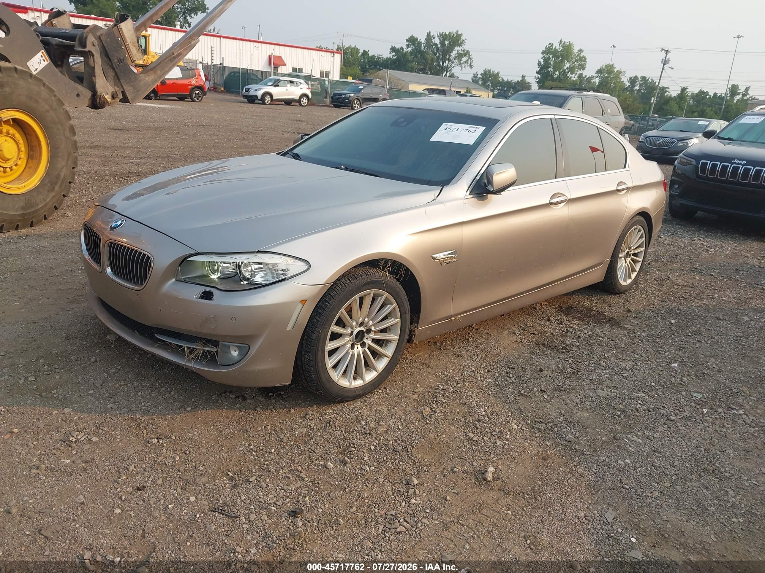 2011 Bmw 535i Xdrive Champagne vin: WBAFU7C54BC780405