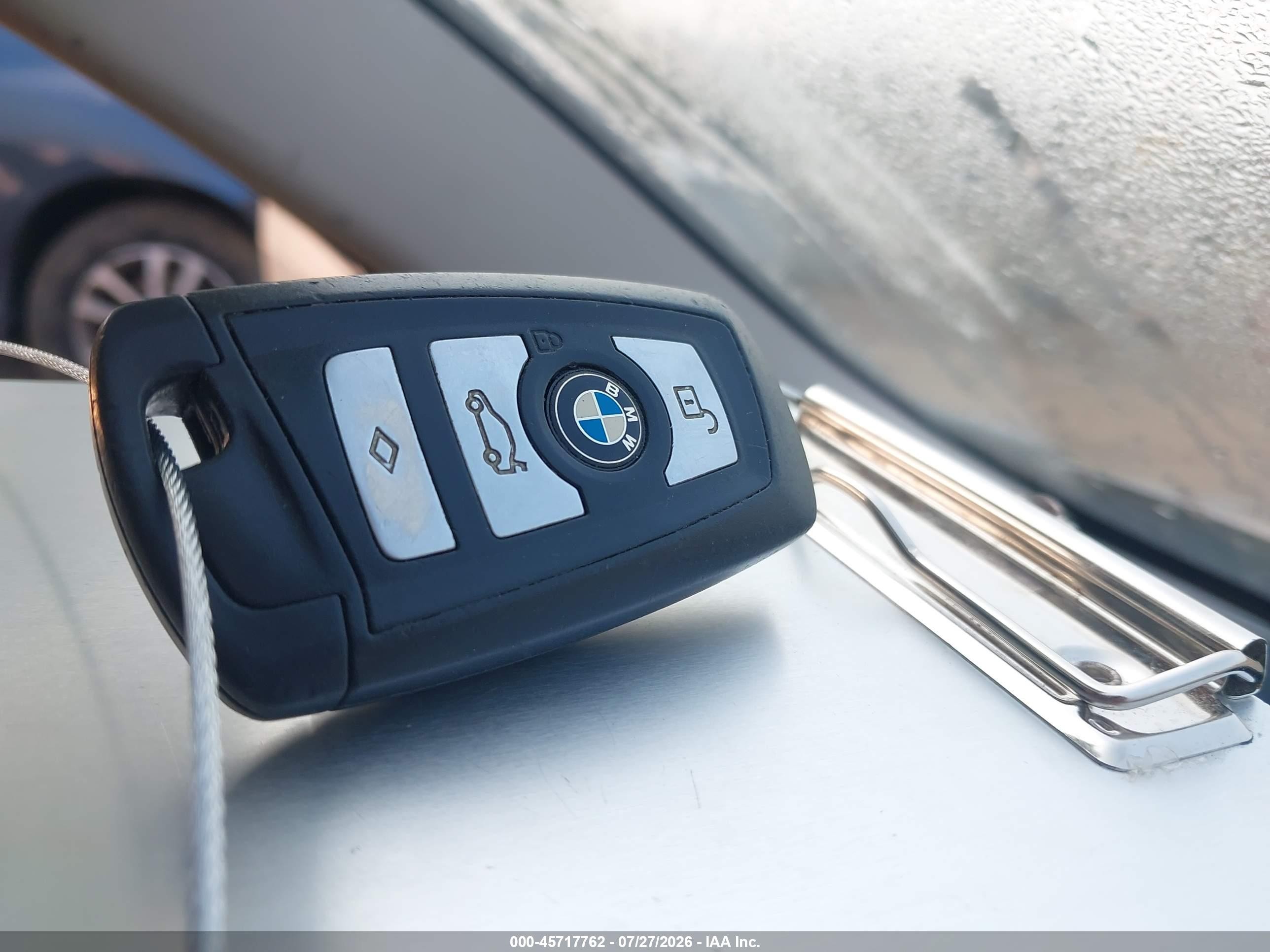 2011 Bmw 535i Xdrive Champagne vin: WBAFU7C54BC780405