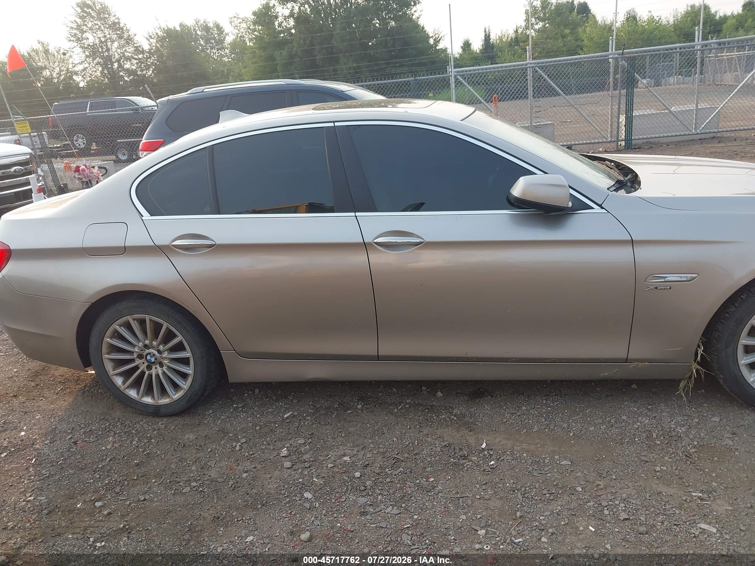 2011 Bmw 535i Xdrive Champagne vin: WBAFU7C54BC780405