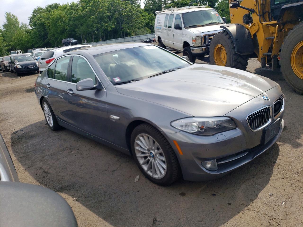 2011 Bmw 535 Xi Серебряный vin: WBAFU7C54BC869889