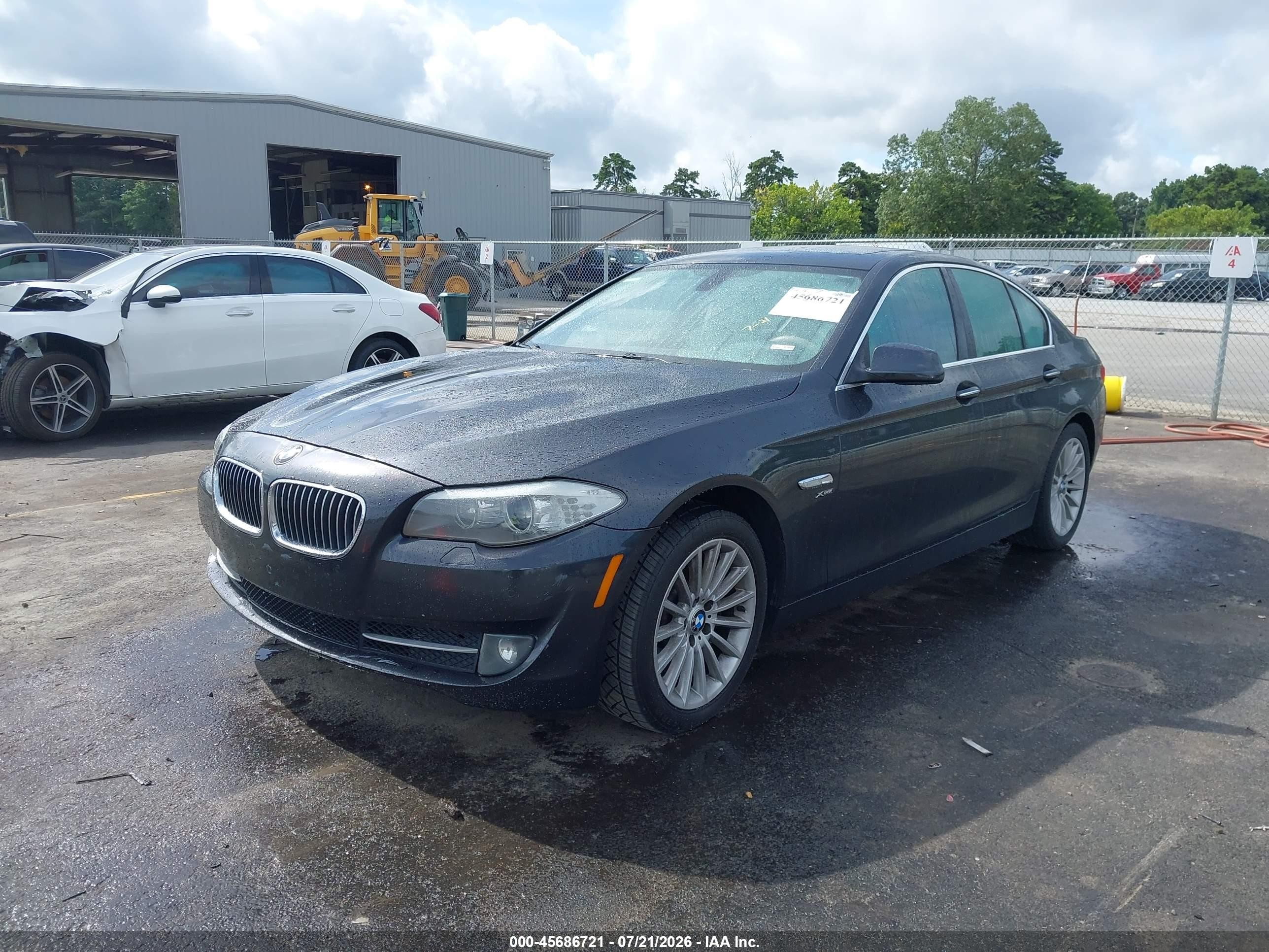 2011 Bmw 535i Xdrive Gray vin: WBAFU7C54BC876776