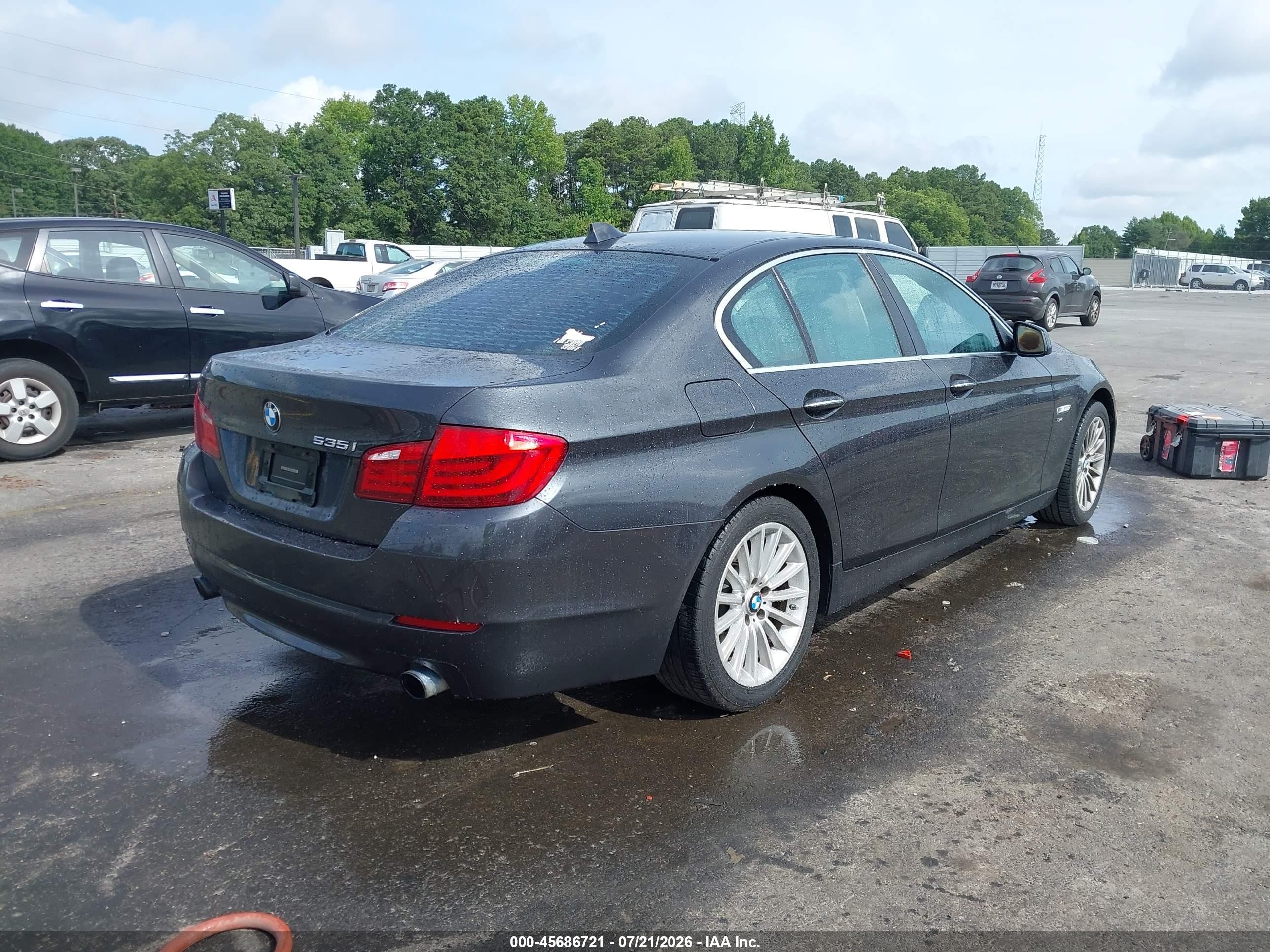 2011 Bmw 535i Xdrive Gray vin: WBAFU7C54BC876776