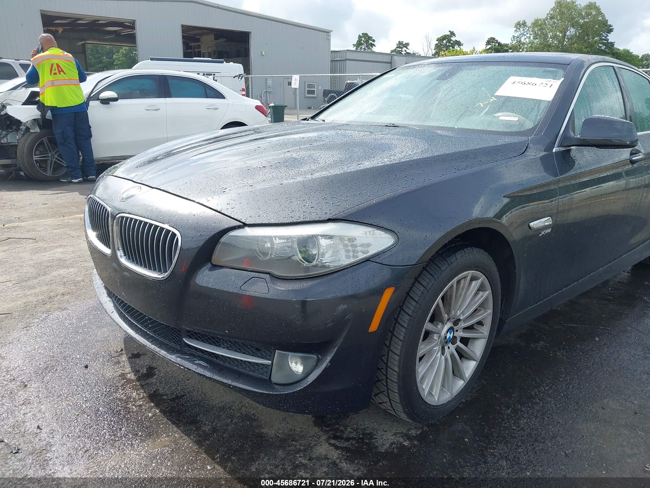 2011 Bmw 535i Xdrive Gray vin: WBAFU7C54BC876776
