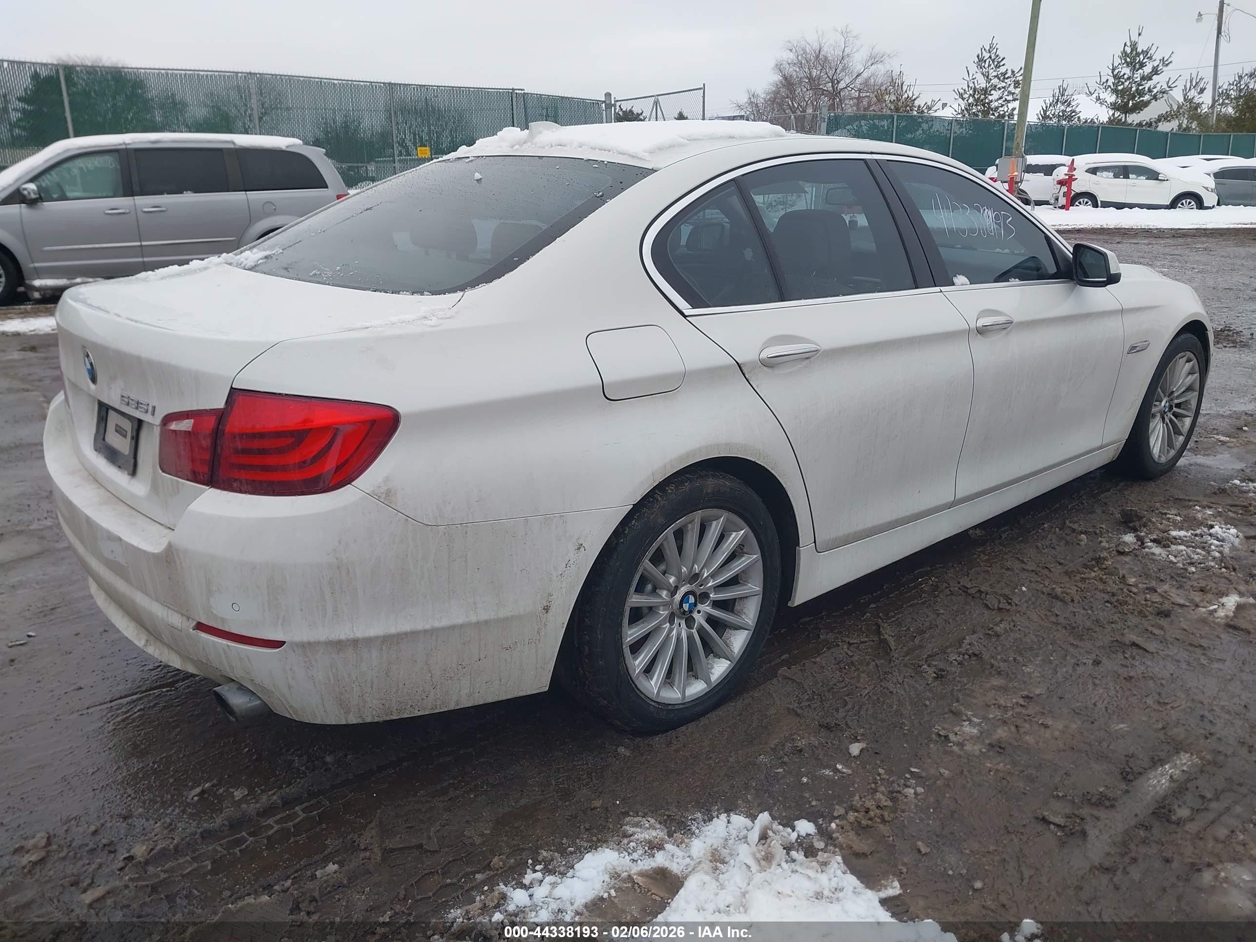 2013 Bmw 535i Xdrive White vin: WBAFU7C54DDU67979