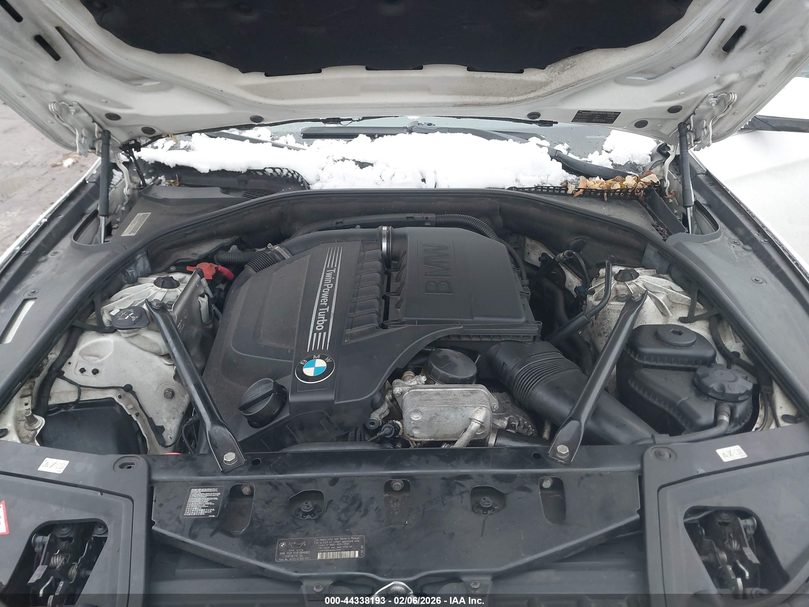 2013 Bmw 535i Xdrive White vin: WBAFU7C54DDU67979