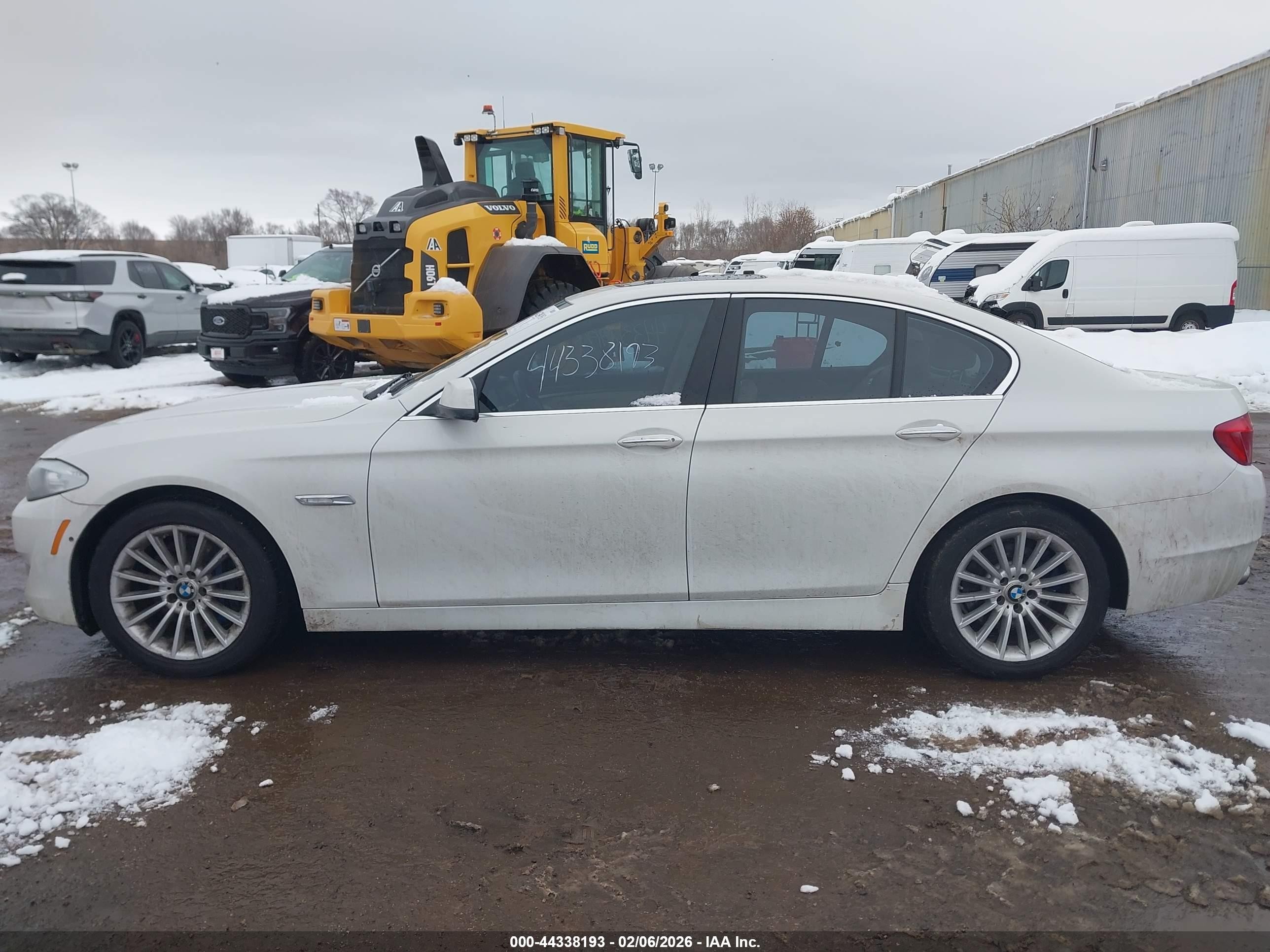 2013 Bmw 535i Xdrive White vin: WBAFU7C54DDU67979