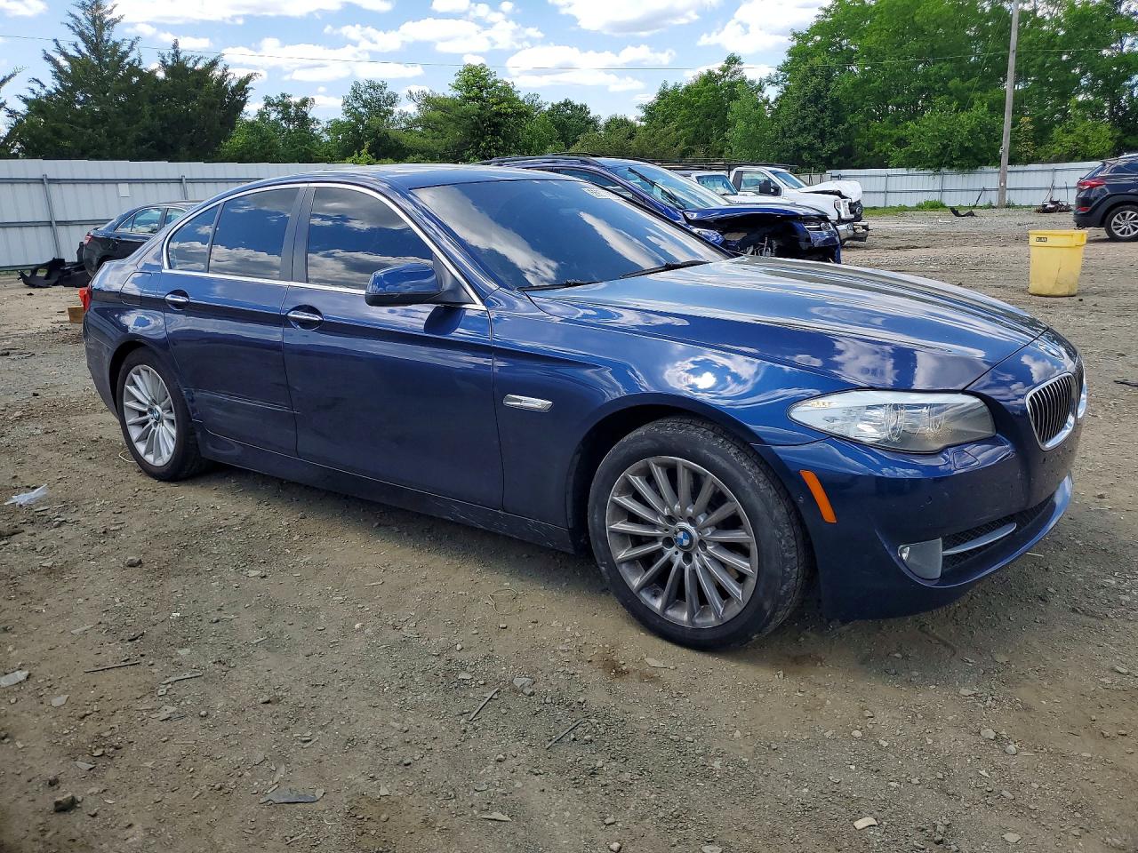 2013 Bmw 535 Xi Синий vin: WBAFU7C54DDU69019
