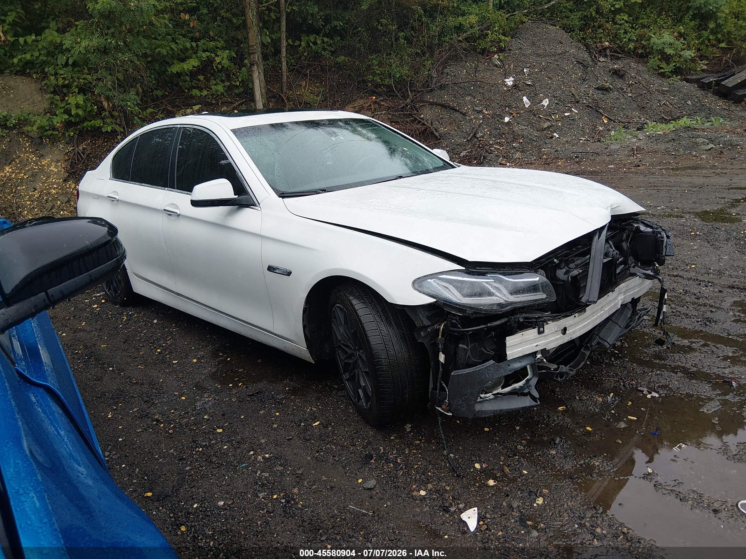 2013 Bmw 535i Xdrive White vin: WBAFU7C54DDU74916