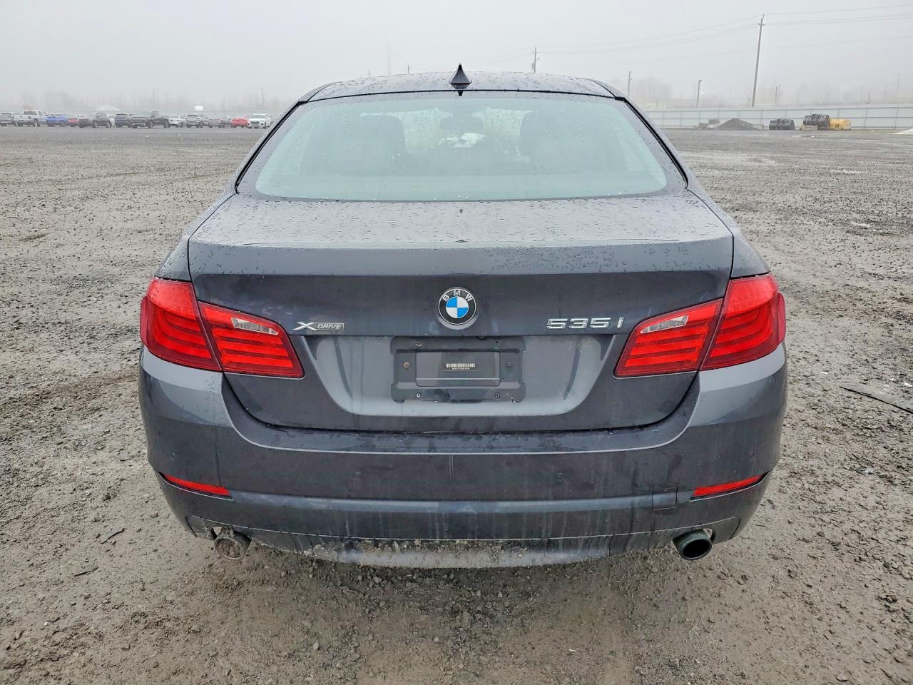2013 Bmw 535 Xi Серый vin: WBAFU7C54DDU75239