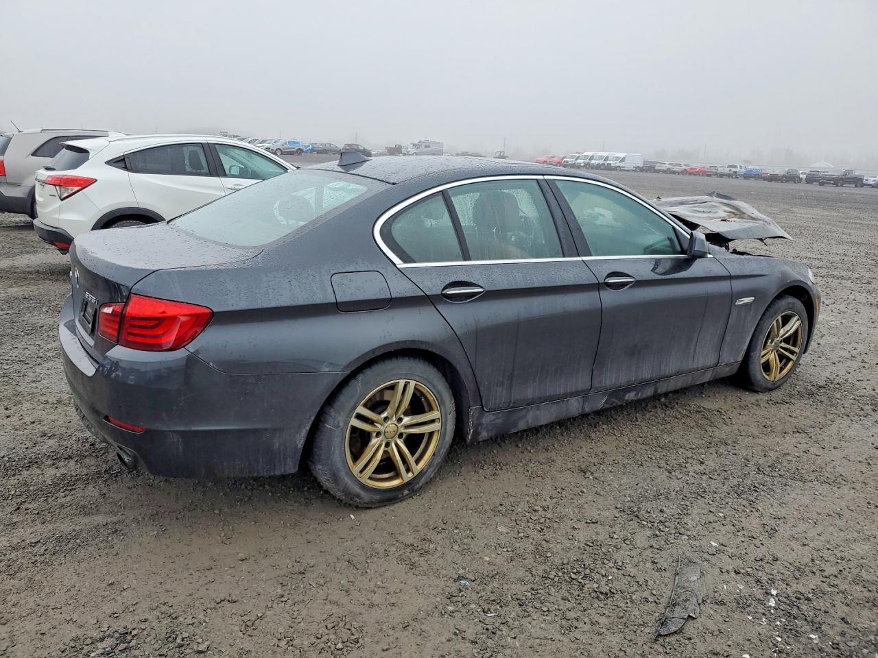 2013 Bmw 535 Xi Серый vin: WBAFU7C54DDU75239