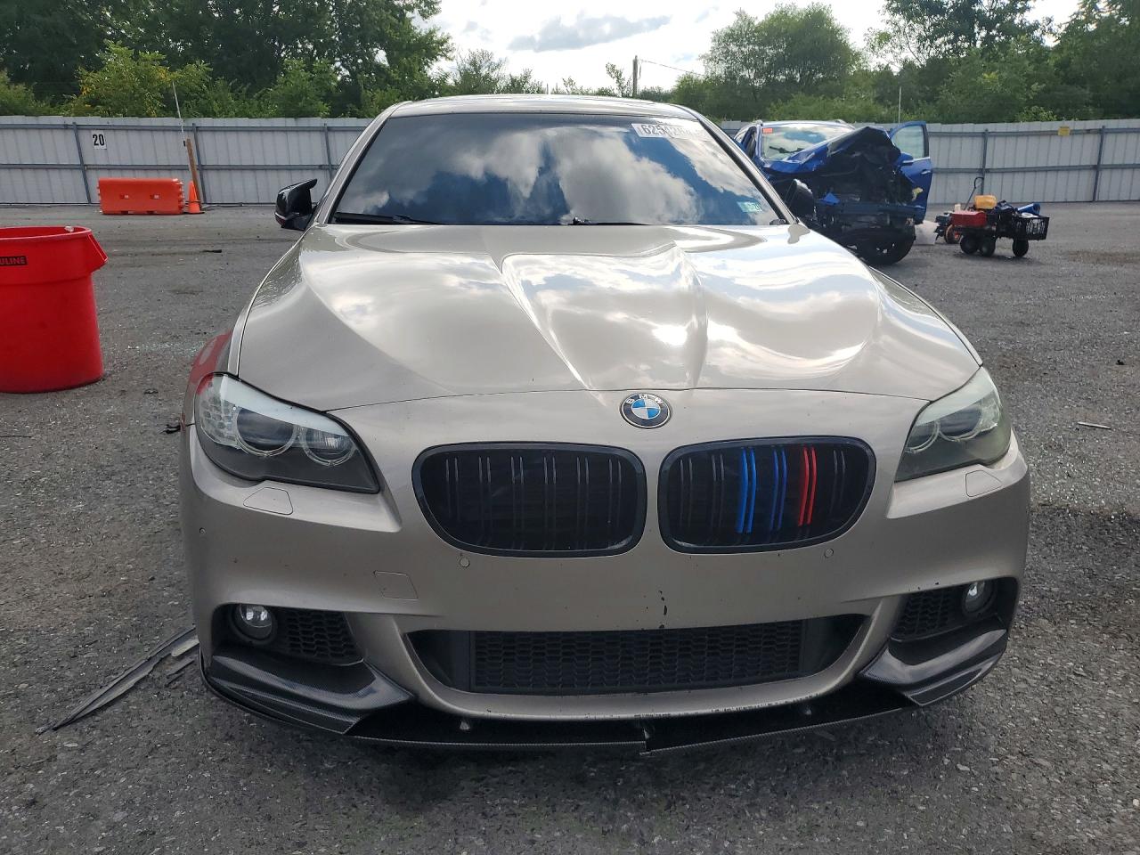 2011 Bmw 535 Xi Silver vin: WBAFU7C55BC777464