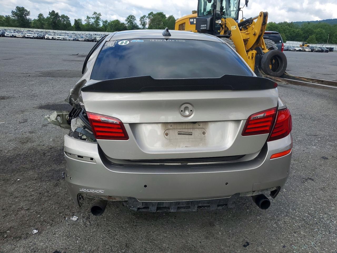 2011 Bmw 535 Xi Silver vin: WBAFU7C55BC777464