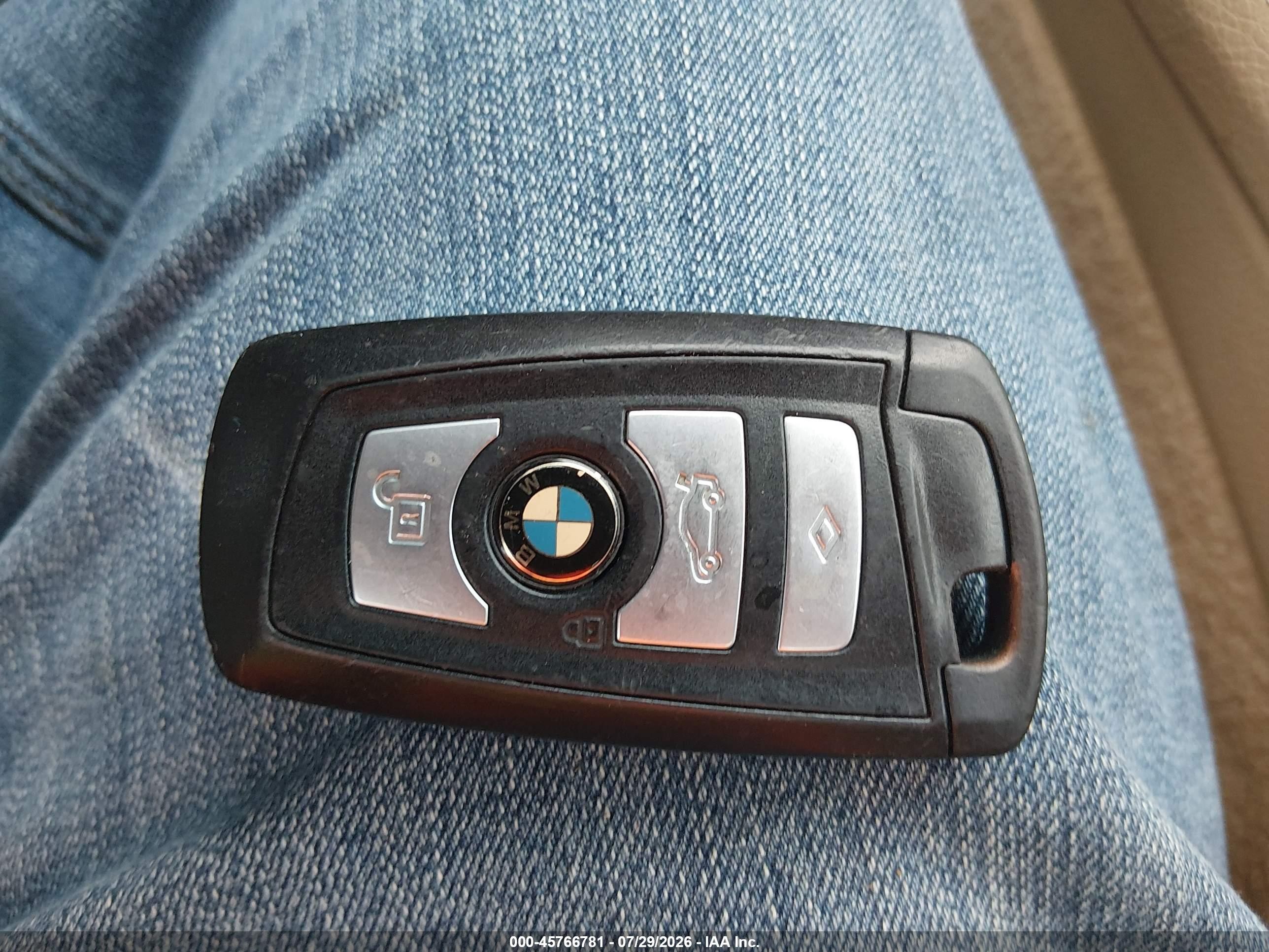 2011 Bmw 535i Xdrive Blue vin: WBAFU7C55BC777822