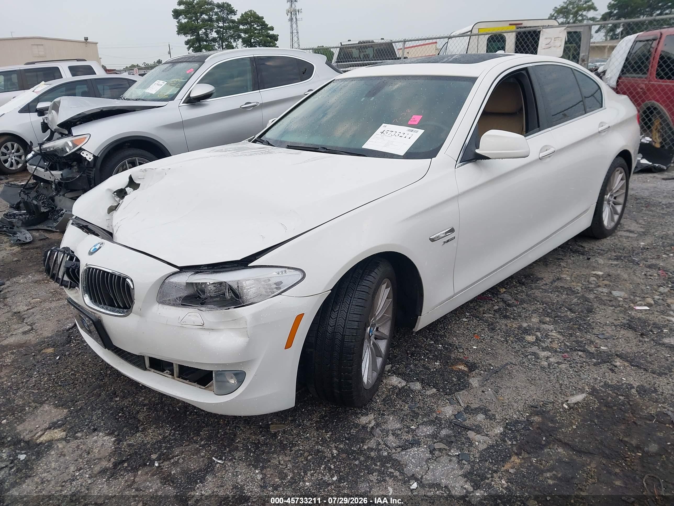2011 Bmw 535i Xdrive White vin: WBAFU7C55BC781787