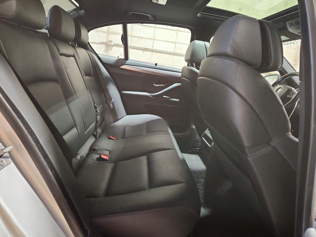 2011 Bmw 535 Xi Серебряный vin: WBAFU7C55BC871571