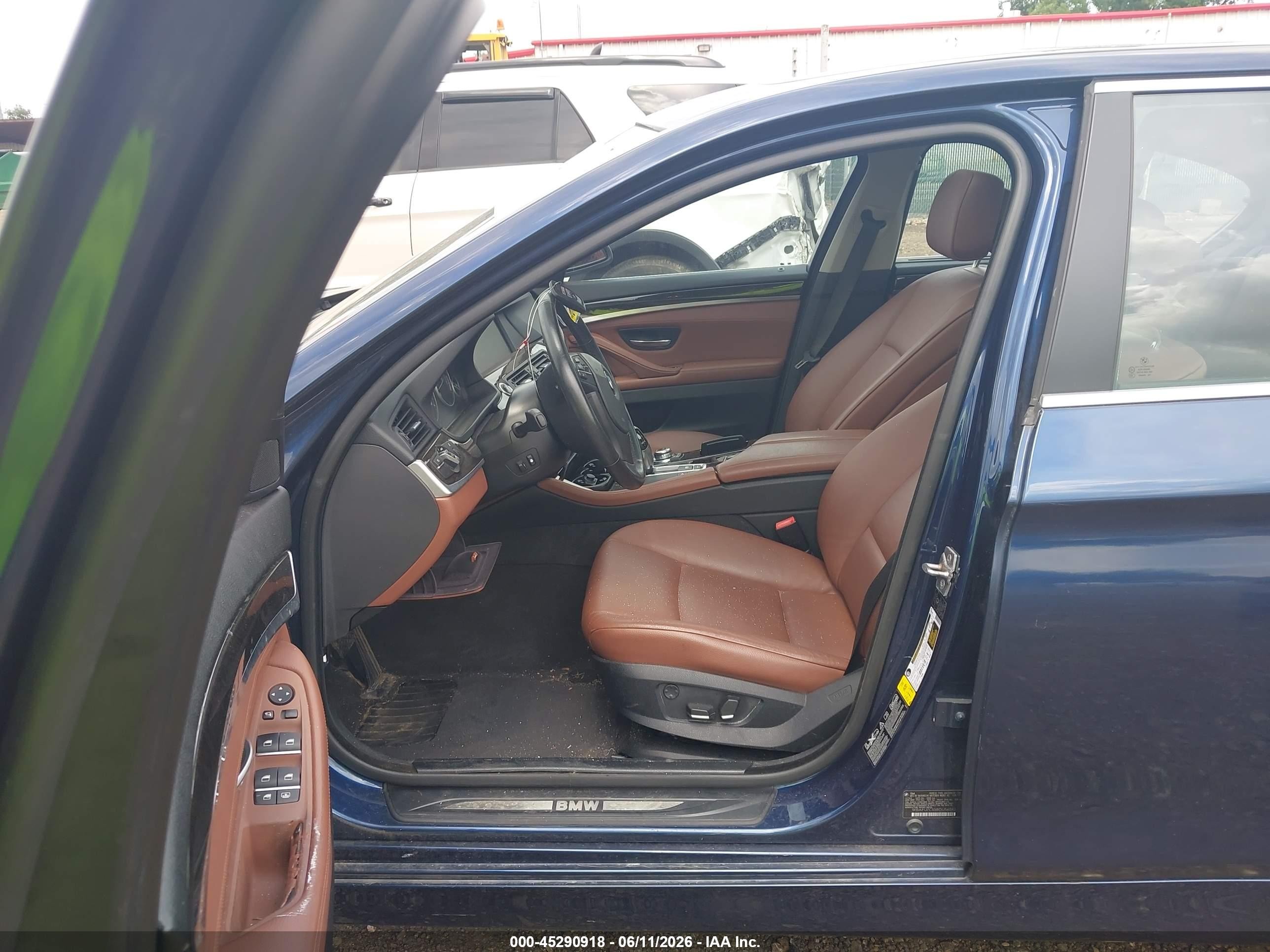 2011 Bmw 535i Xdrive Синий vin: WBAFU7C55BDU56082