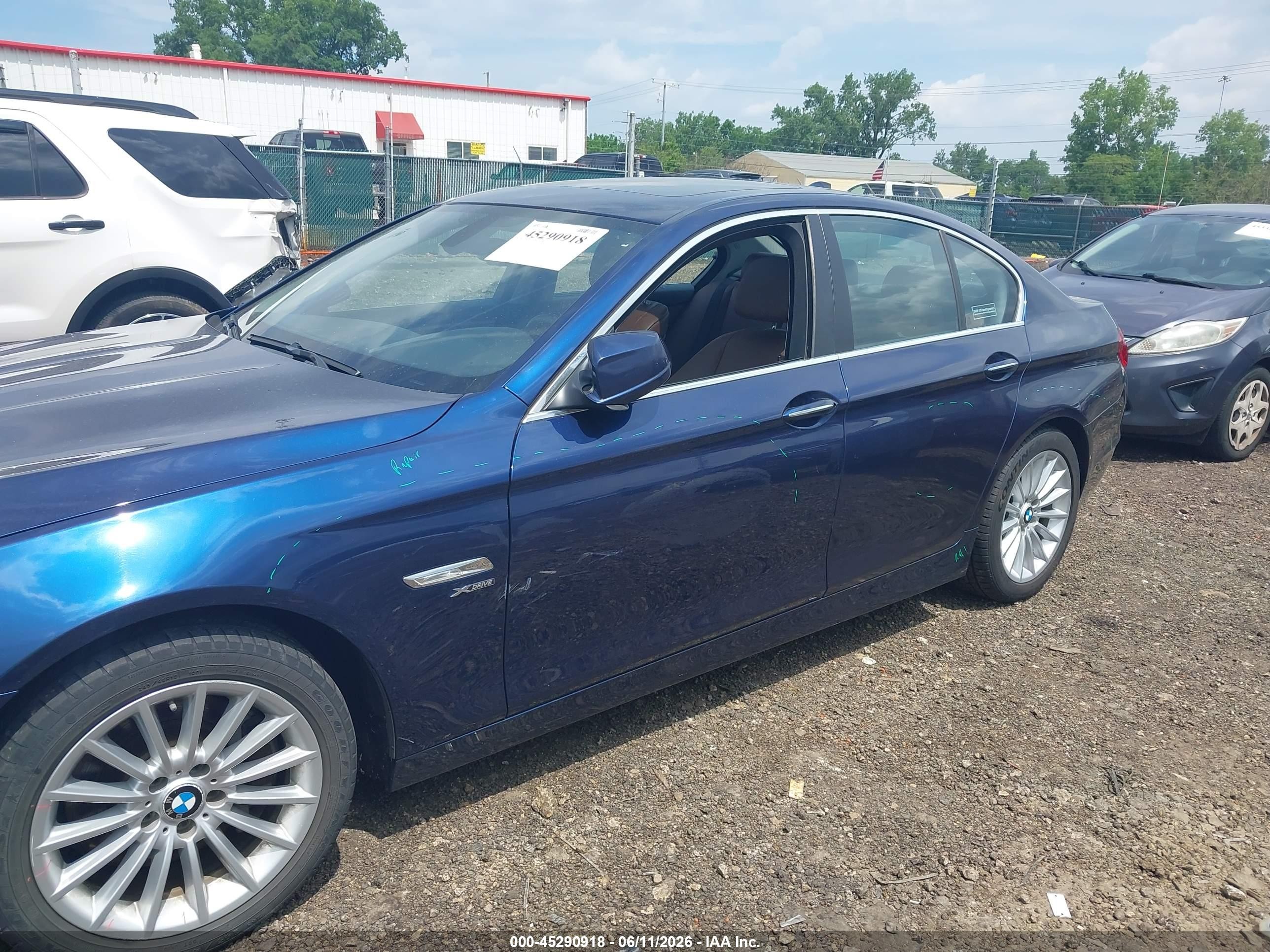 2011 Bmw 535i Xdrive Синий vin: WBAFU7C55BDU56082