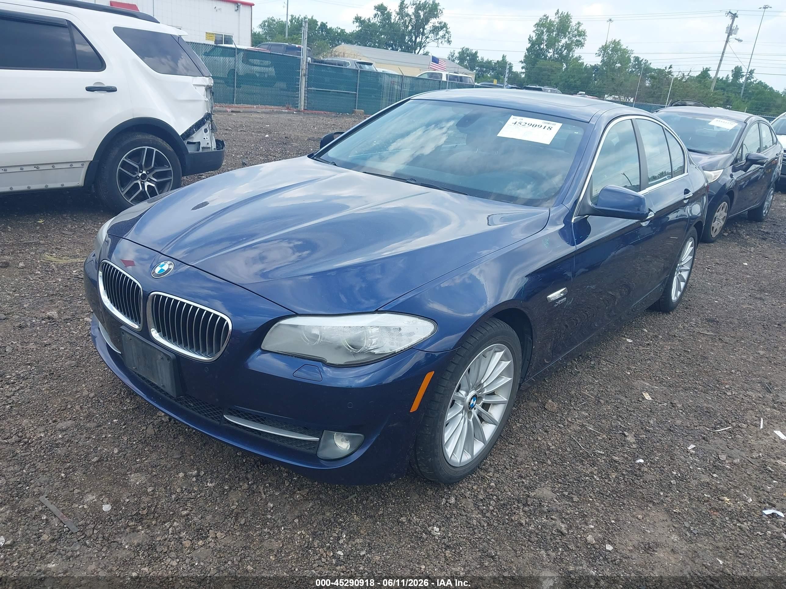 2011 Bmw 535i Xdrive Синий vin: WBAFU7C55BDU56082