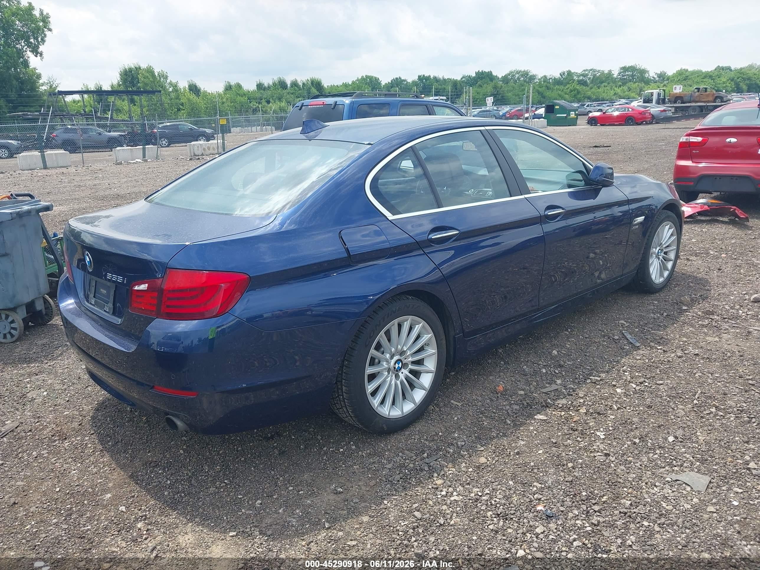 2011 Bmw 535i Xdrive Синий vin: WBAFU7C55BDU56082