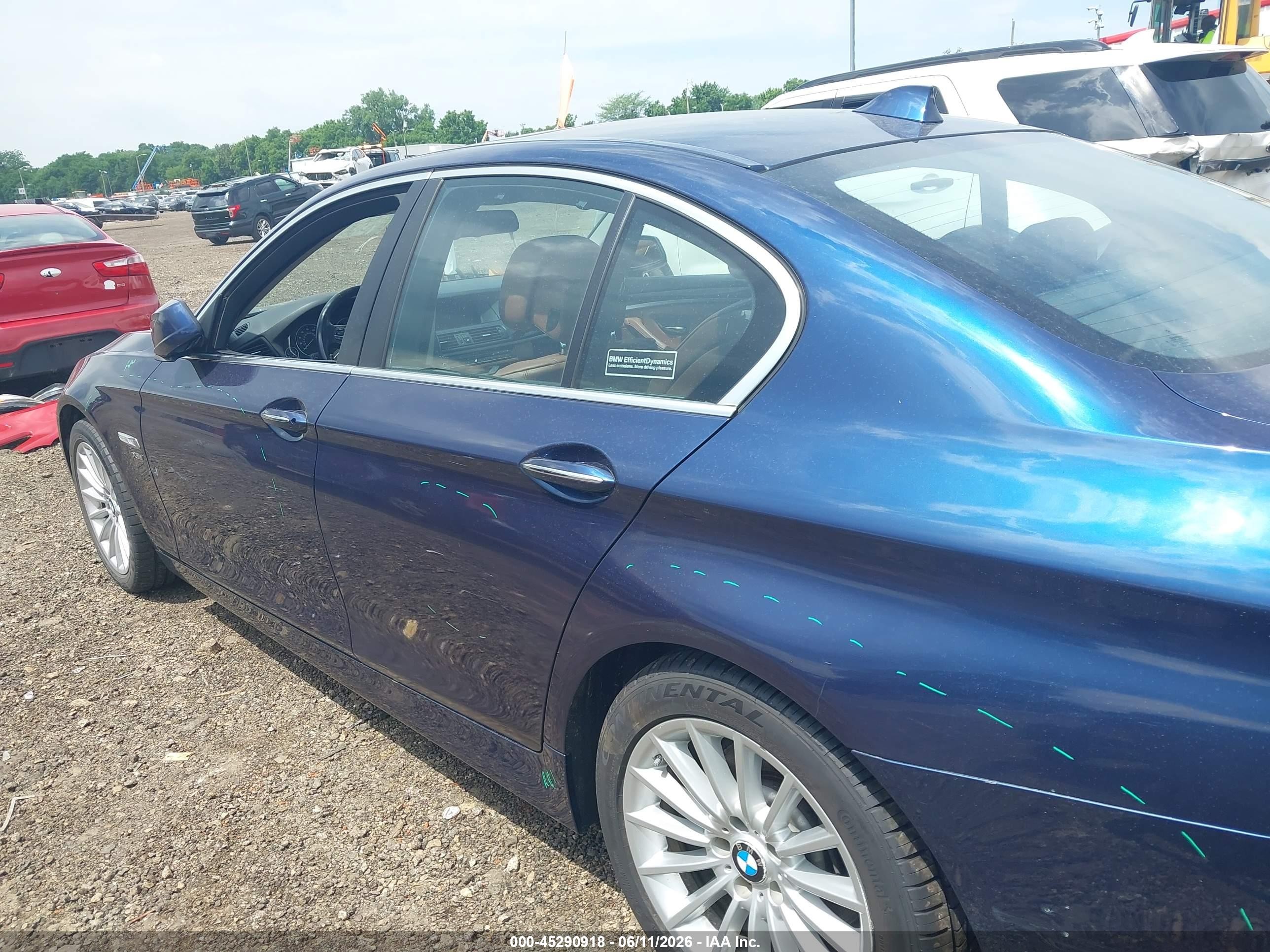 2011 Bmw 535i Xdrive Синий vin: WBAFU7C55BDU56082