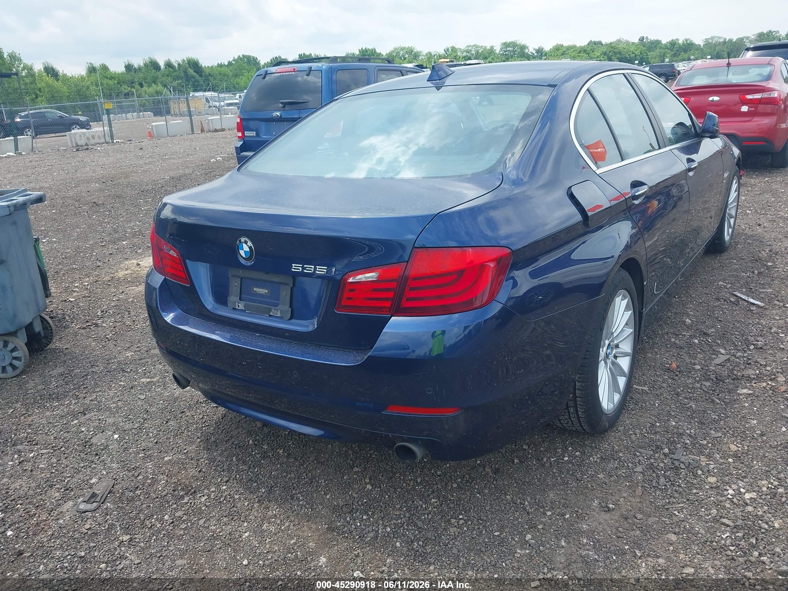 2011 Bmw 535i Xdrive Синий vin: WBAFU7C55BDU56082