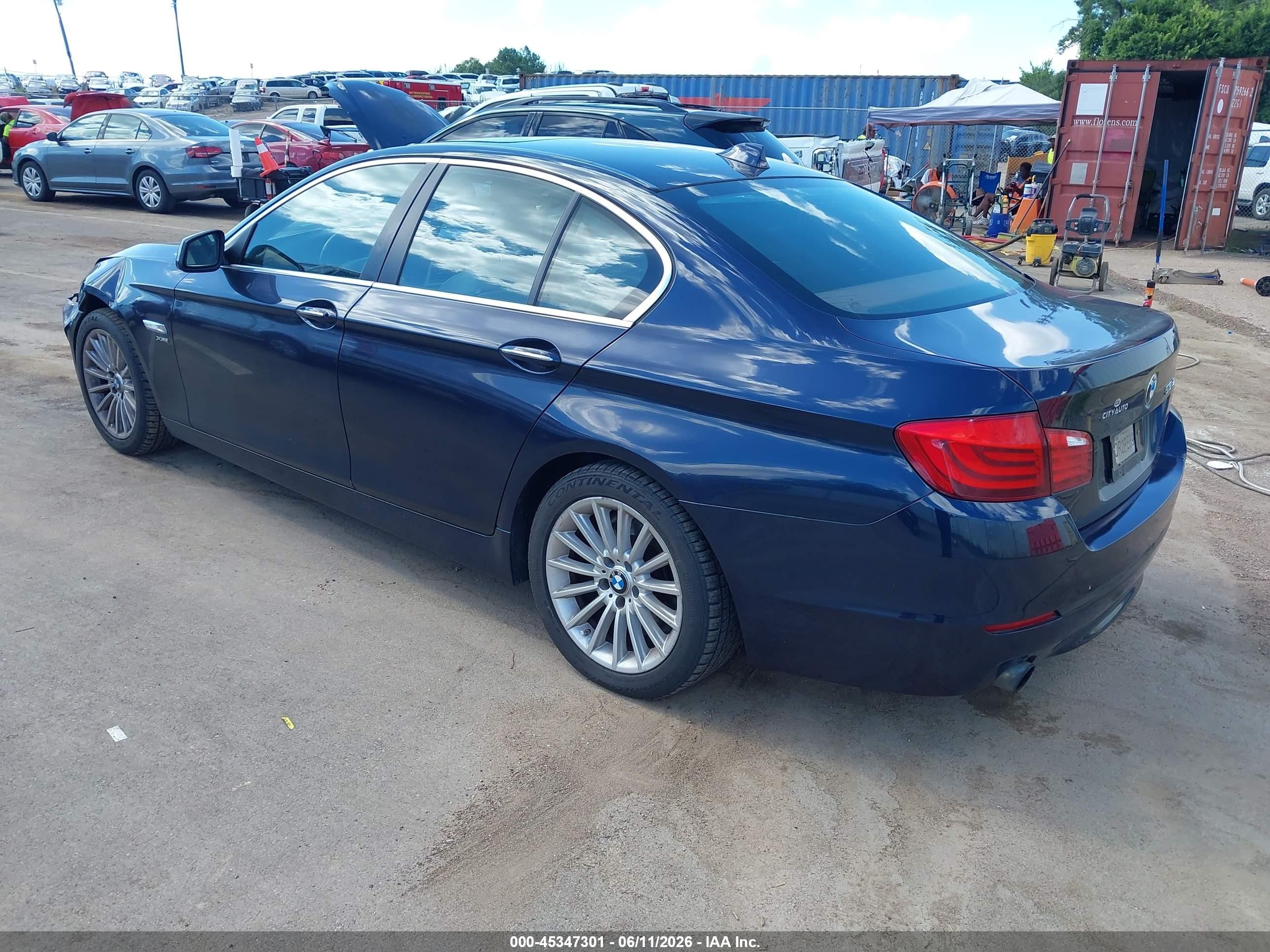 2011 Bmw 535i Xdrive Синий vin: WBAFU7C55BDU56440