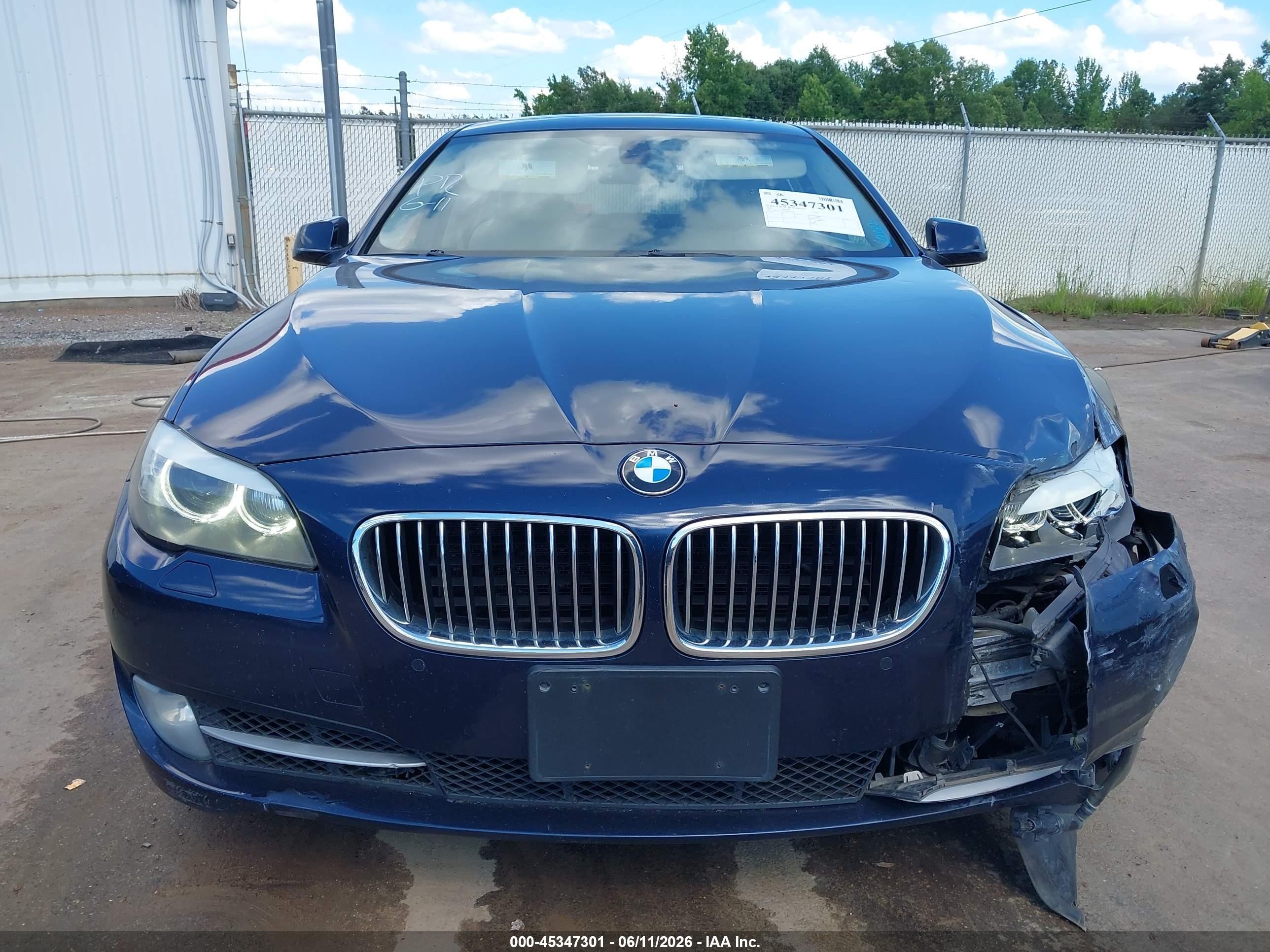 2011 Bmw 535i Xdrive Синий vin: WBAFU7C55BDU56440