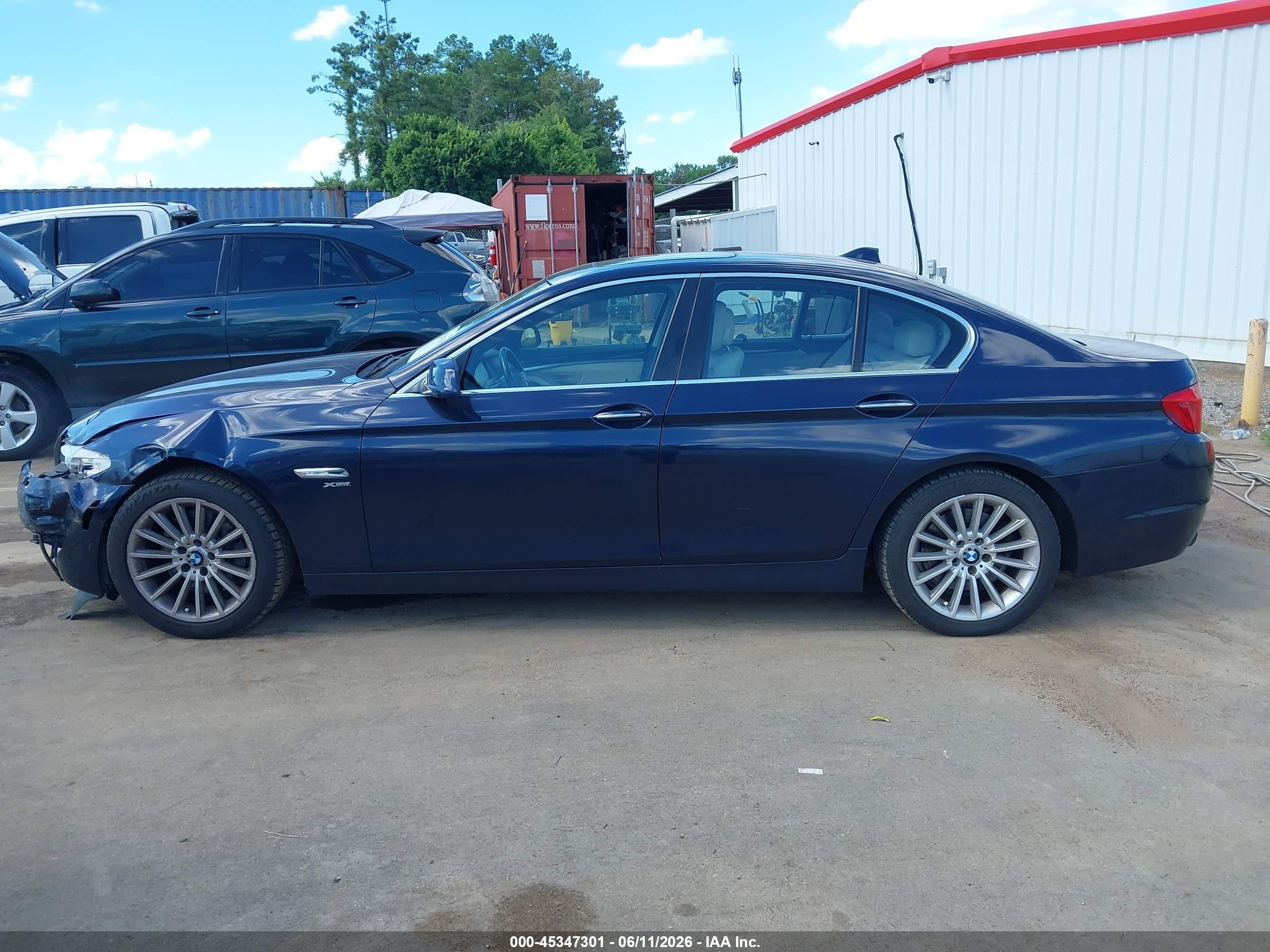 2011 Bmw 535i Xdrive Синий vin: WBAFU7C55BDU56440
