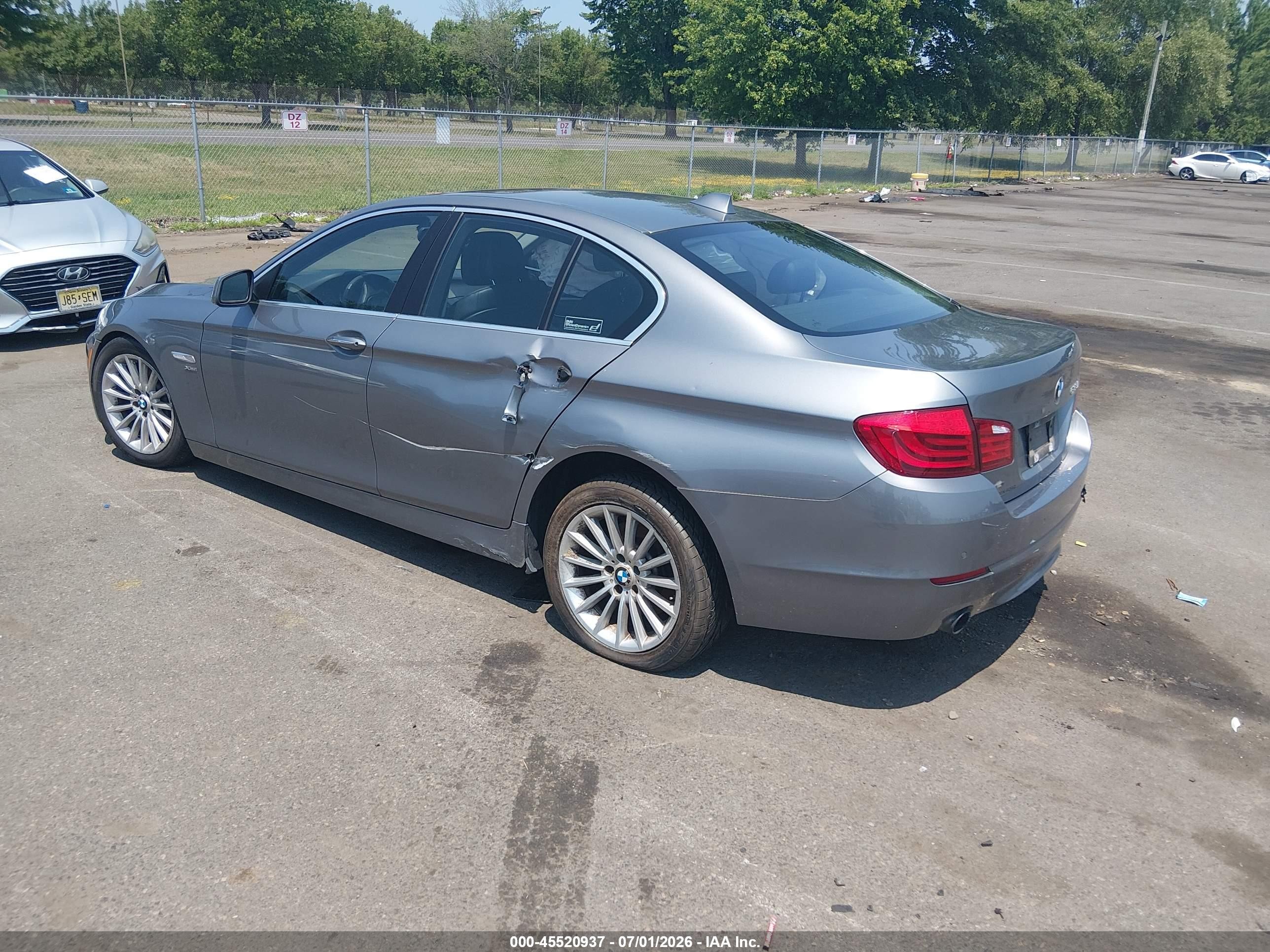 2012 Bmw 535i Xdrive Серый vin: WBAFU7C55CDU63079