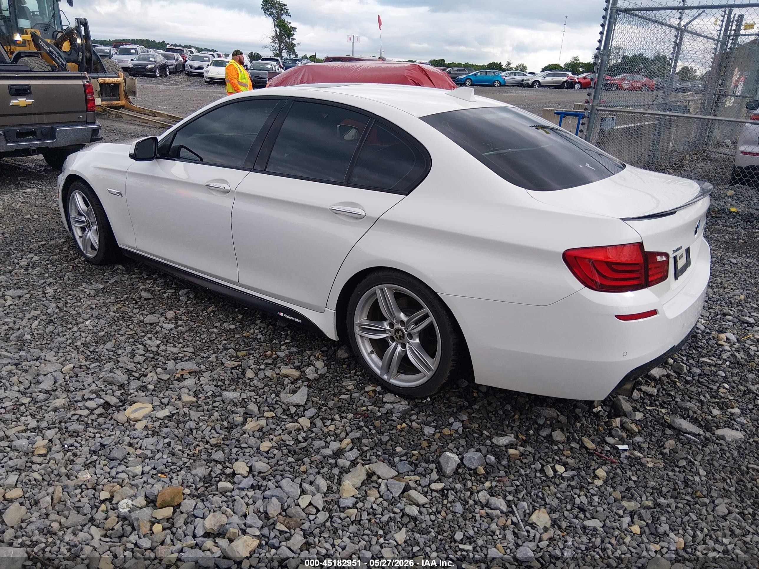 2013 Bmw 535i Xdrive White vin: WBAFU7C55DDU66937
