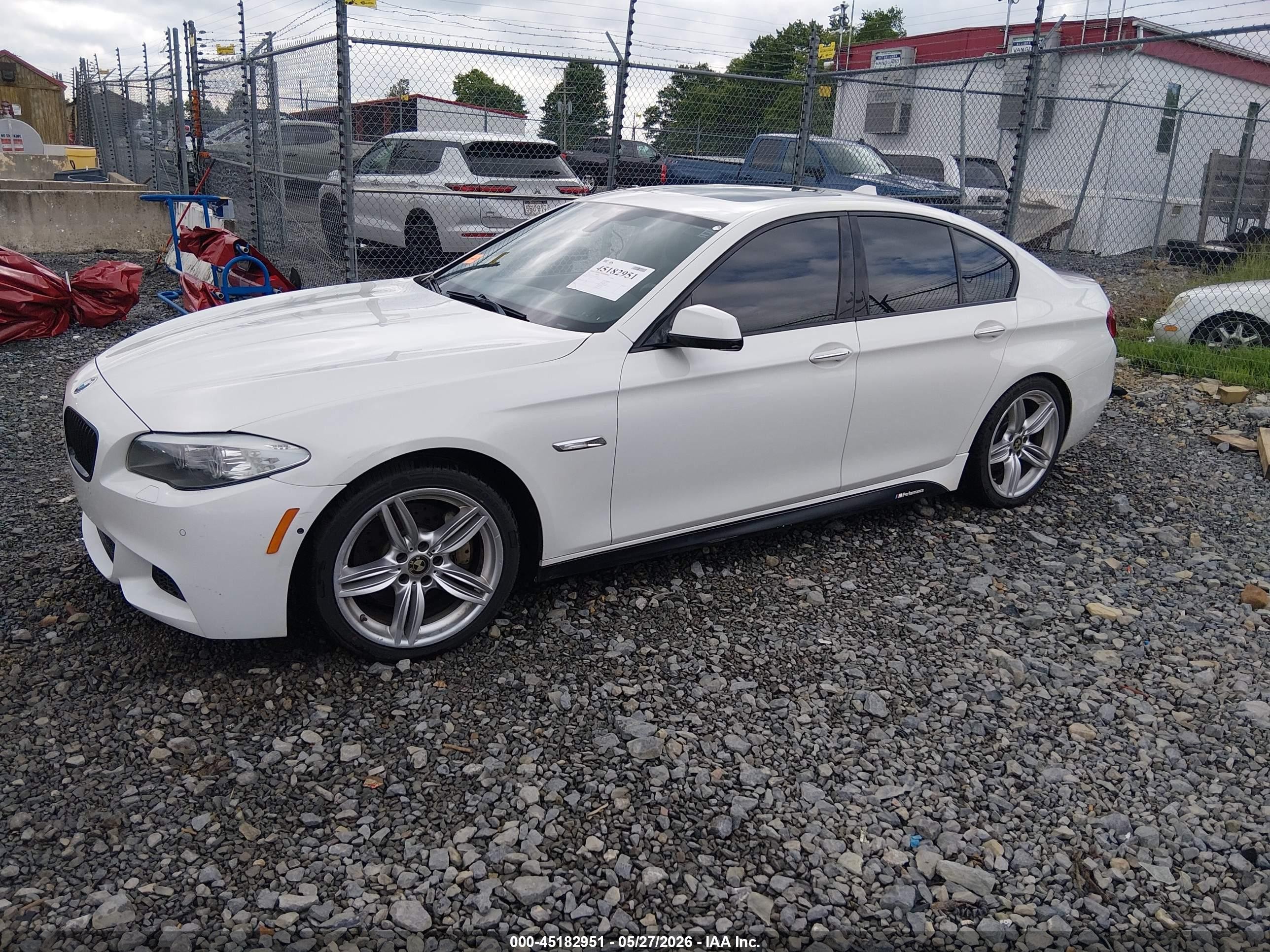 2013 Bmw 535i Xdrive White vin: WBAFU7C55DDU66937