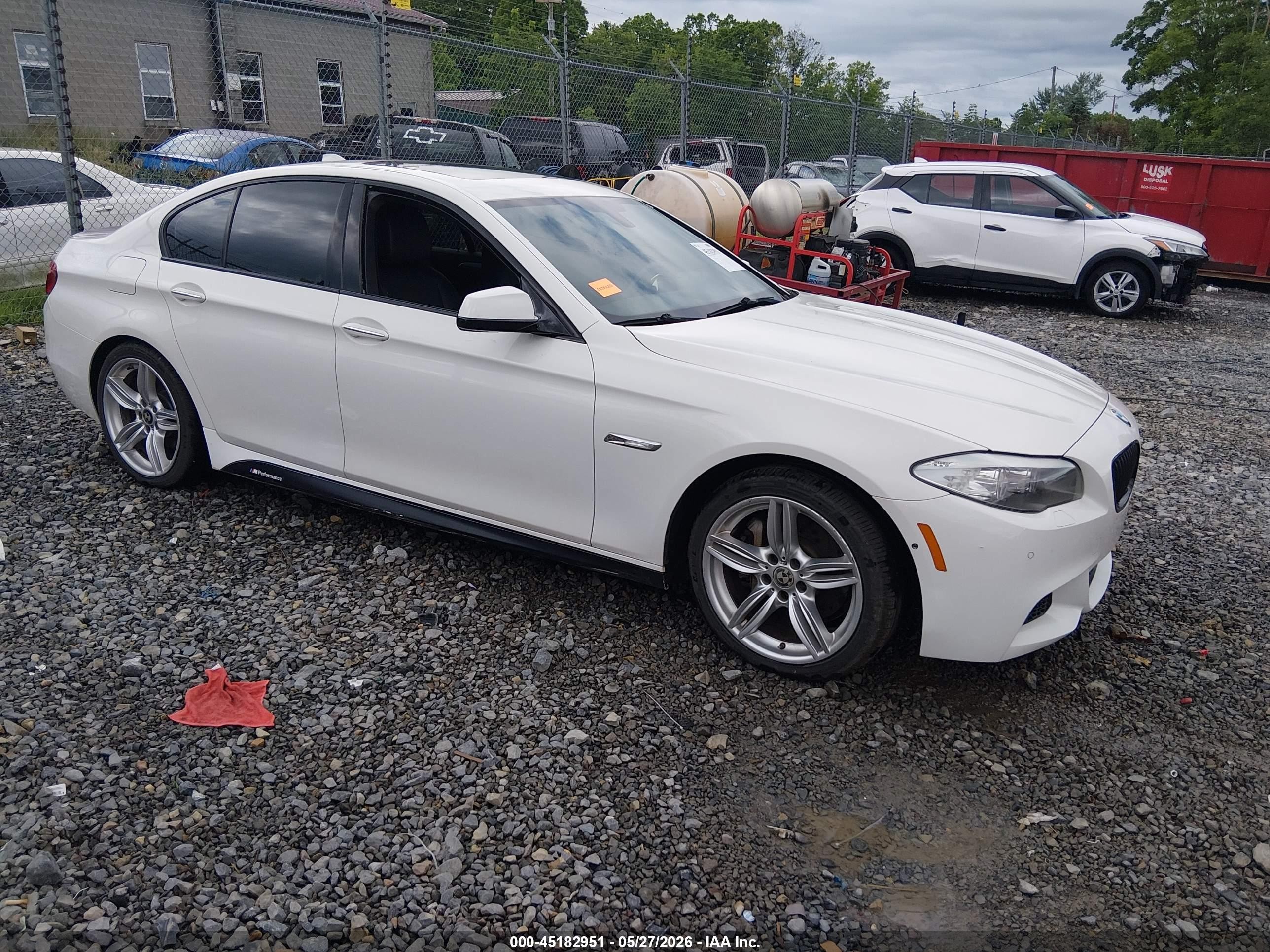 2013 Bmw 535i Xdrive White vin: WBAFU7C55DDU66937