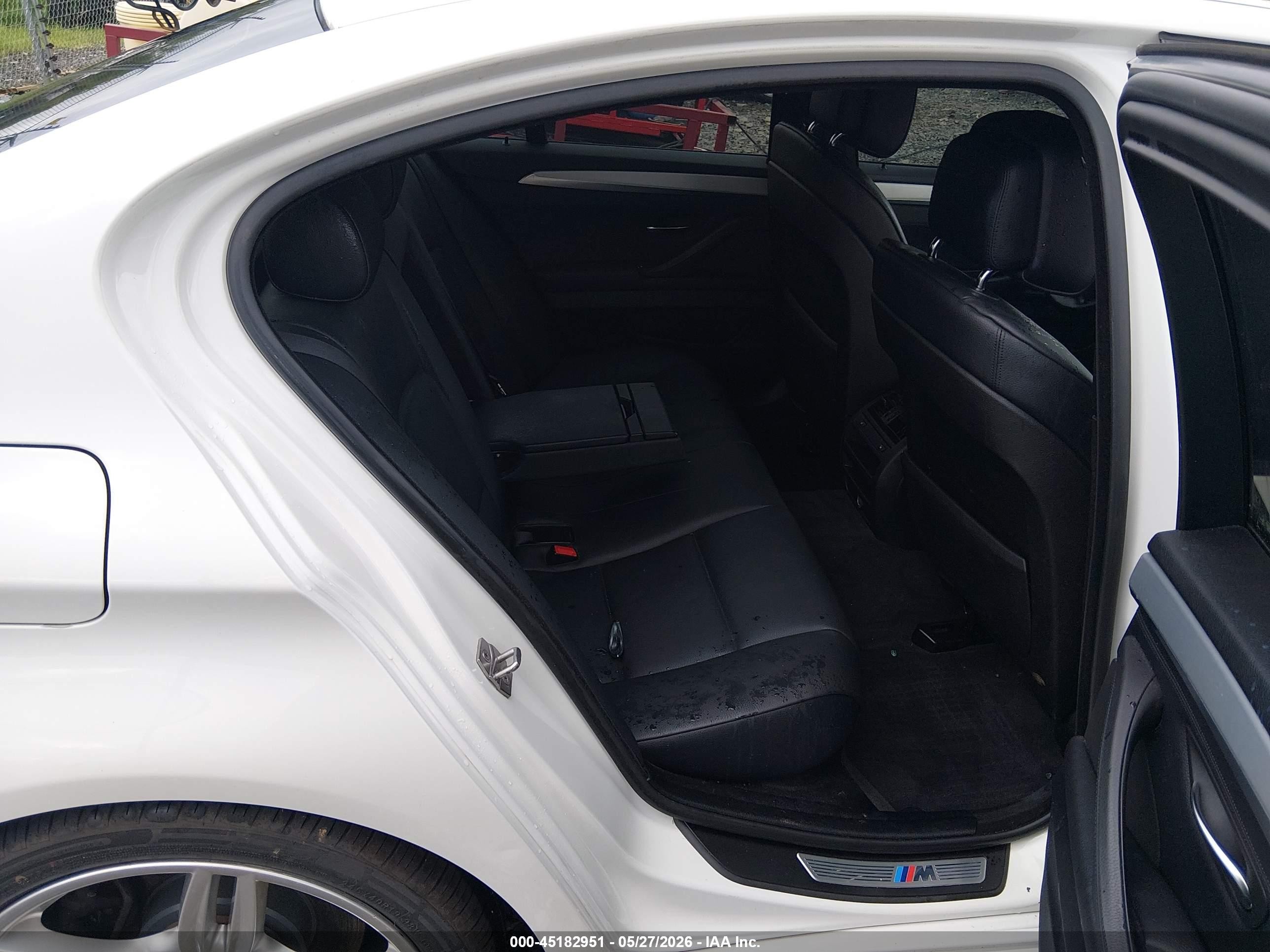 2013 Bmw 535i Xdrive White vin: WBAFU7C55DDU66937
