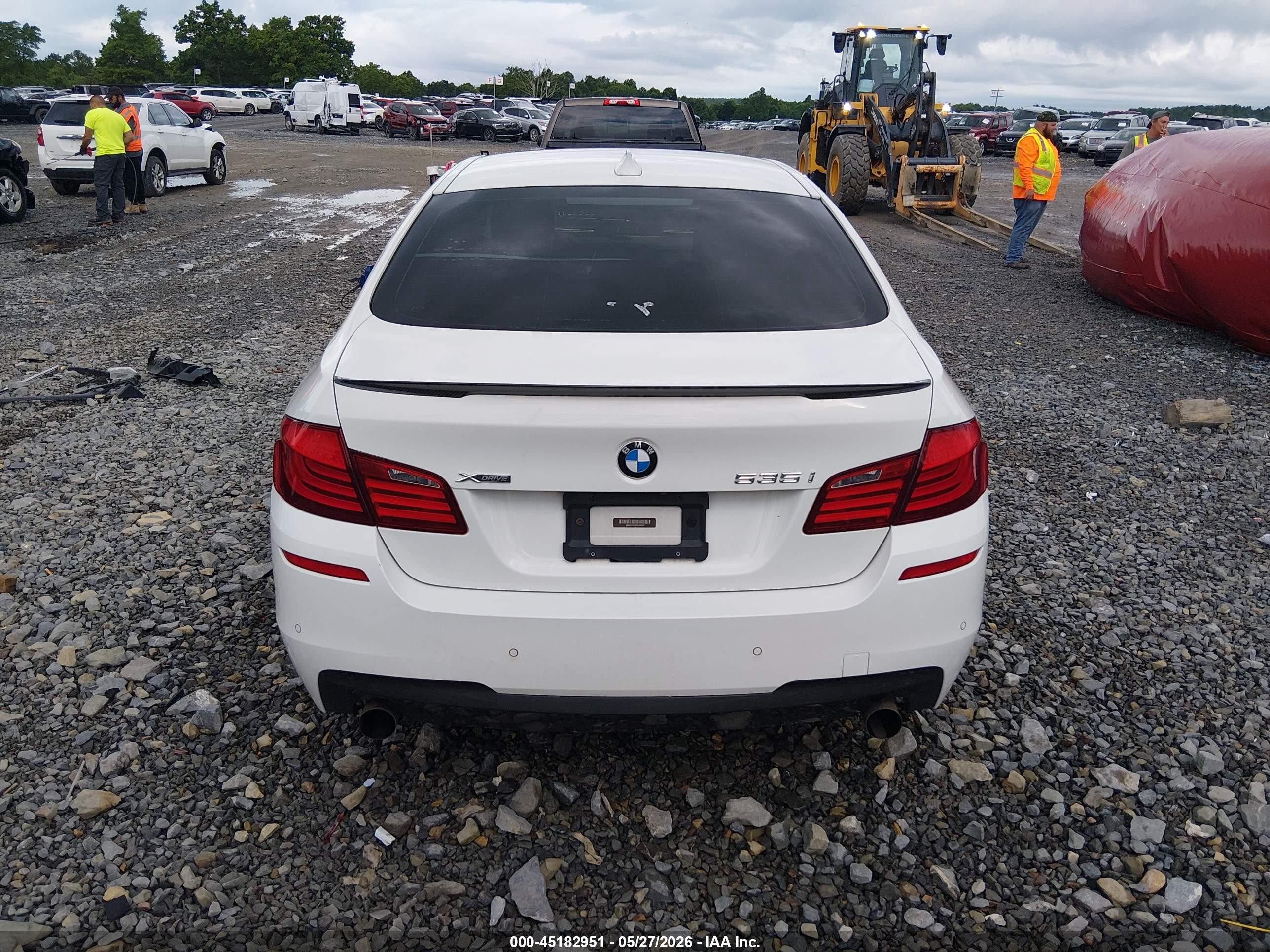 2013 Bmw 535i Xdrive White vin: WBAFU7C55DDU66937