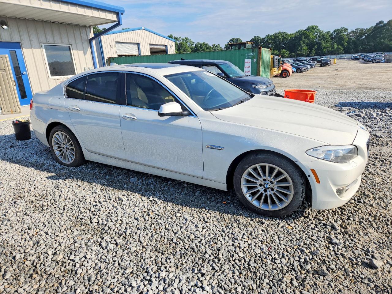 2013 Bmw 535 Xi White vin: WBAFU7C55DDU74813