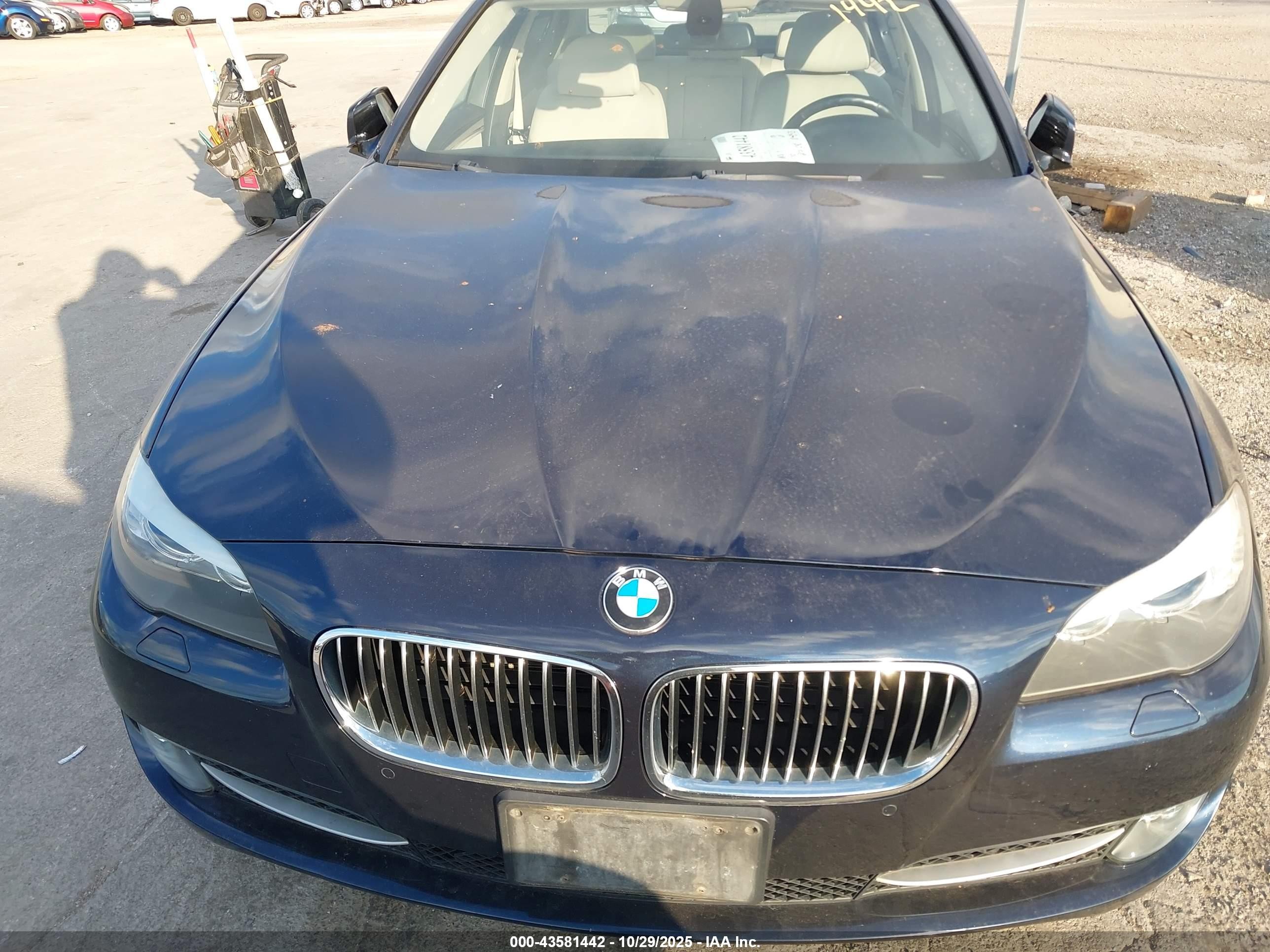 2011 Bmw 535i Xdrive Черный vin: WBAFU7C56BDU55412