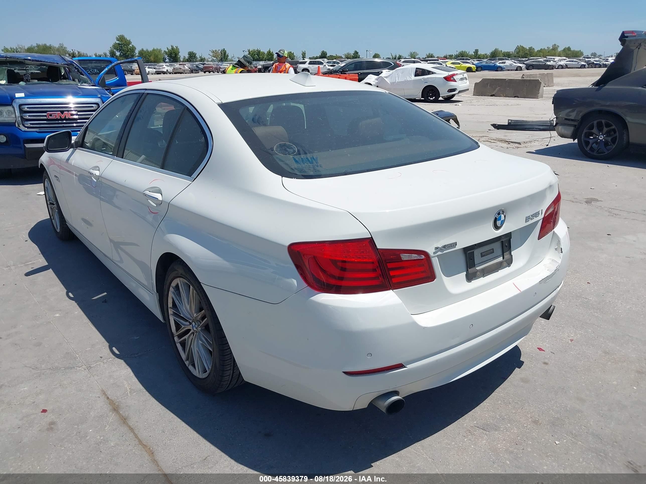 2013 Bmw 535i Xdrive White vin: WBAFU7C56DDU72018