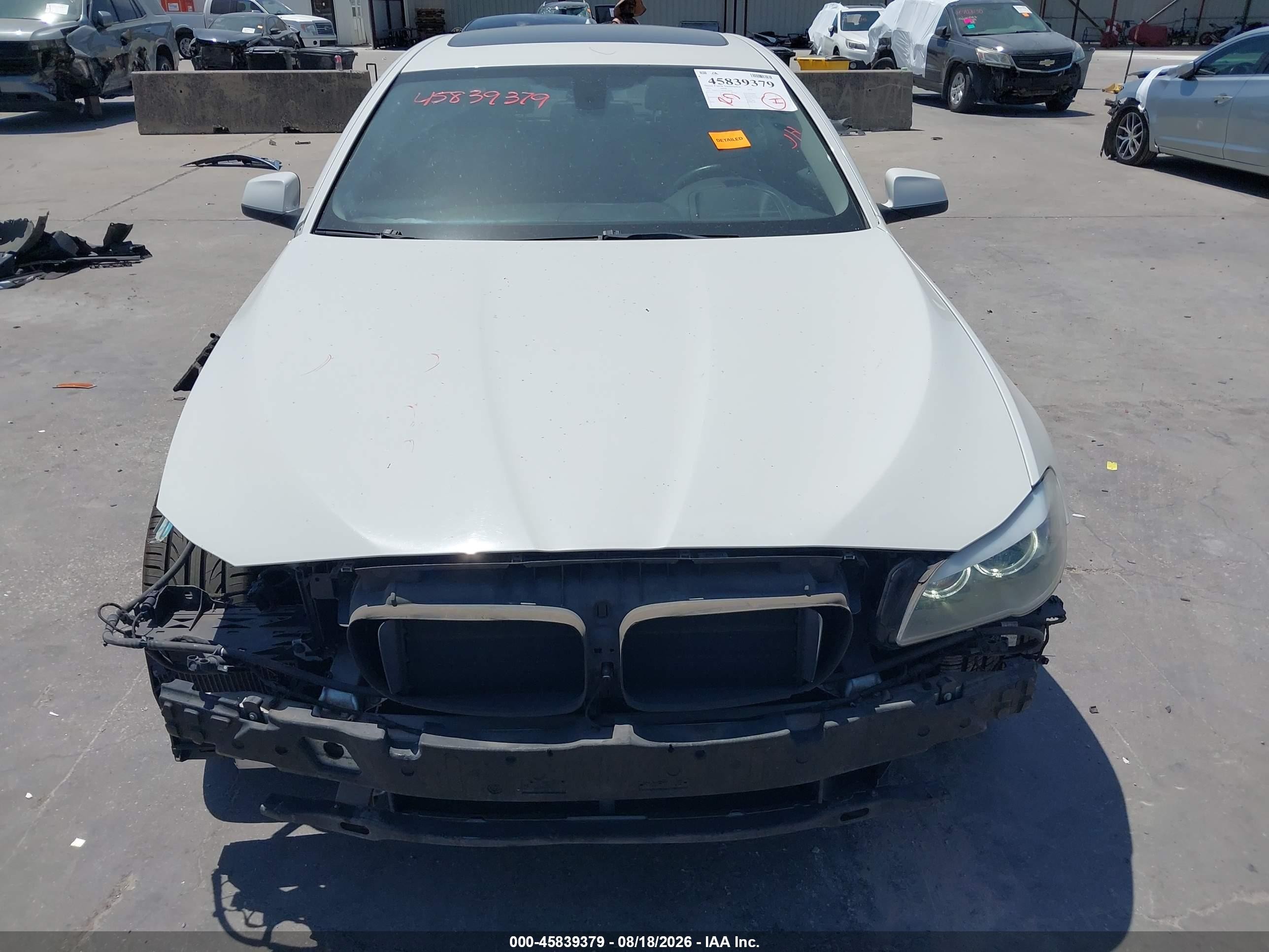 2013 Bmw 535i Xdrive White vin: WBAFU7C56DDU72018