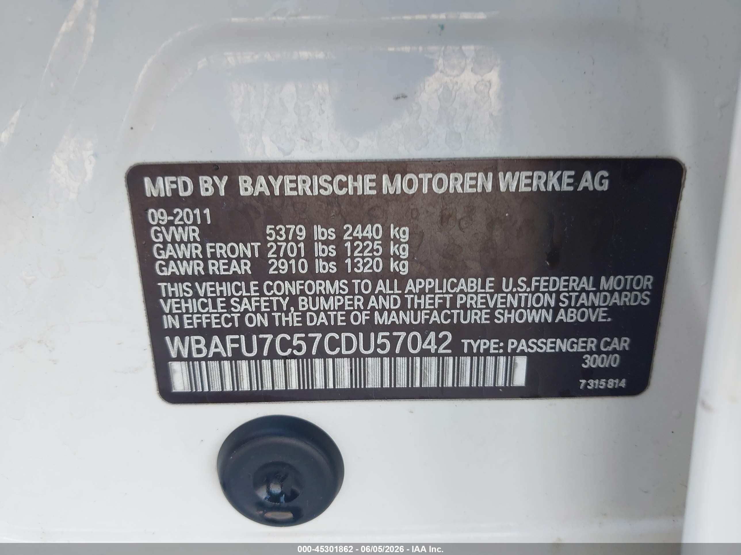 2012 Bmw 535i Xdrive White vin: WBAFU7C57CDU57042