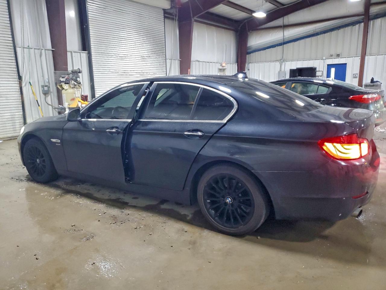 2012 Bmw 535 Xi Black vin: WBAFU7C57CDU64931