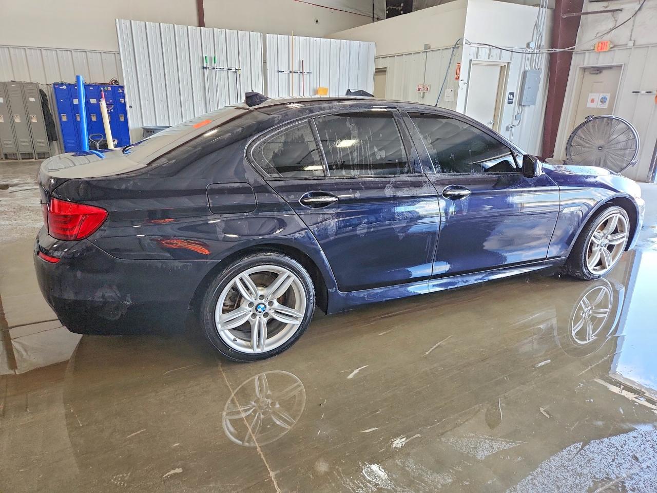 2013 Bmw 535 Xi Blue vin: WBAFU7C57DDU75249