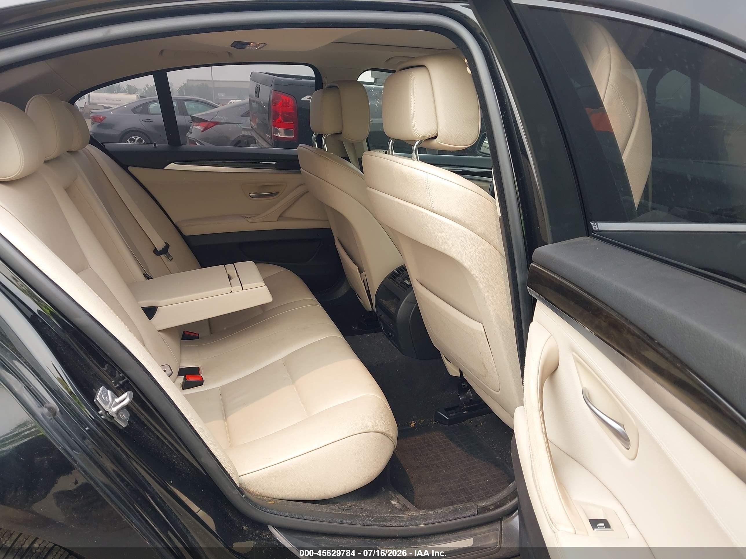 2011 Bmw 535i Xdrive Черный vin: WBAFU7C58BC780035