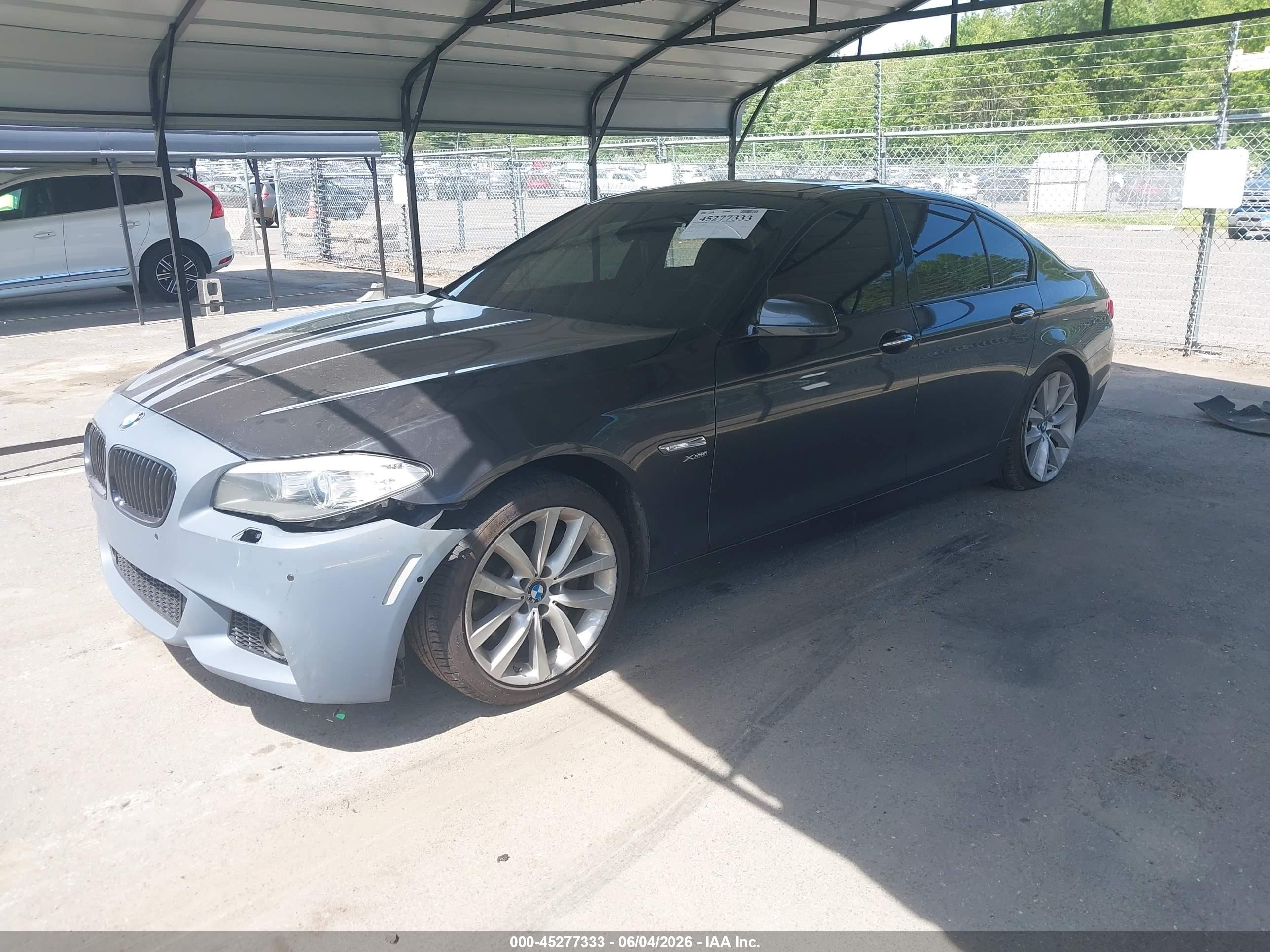 2011 Bmw 535i Xdrive Серый vin: WBAFU7C58BC872827