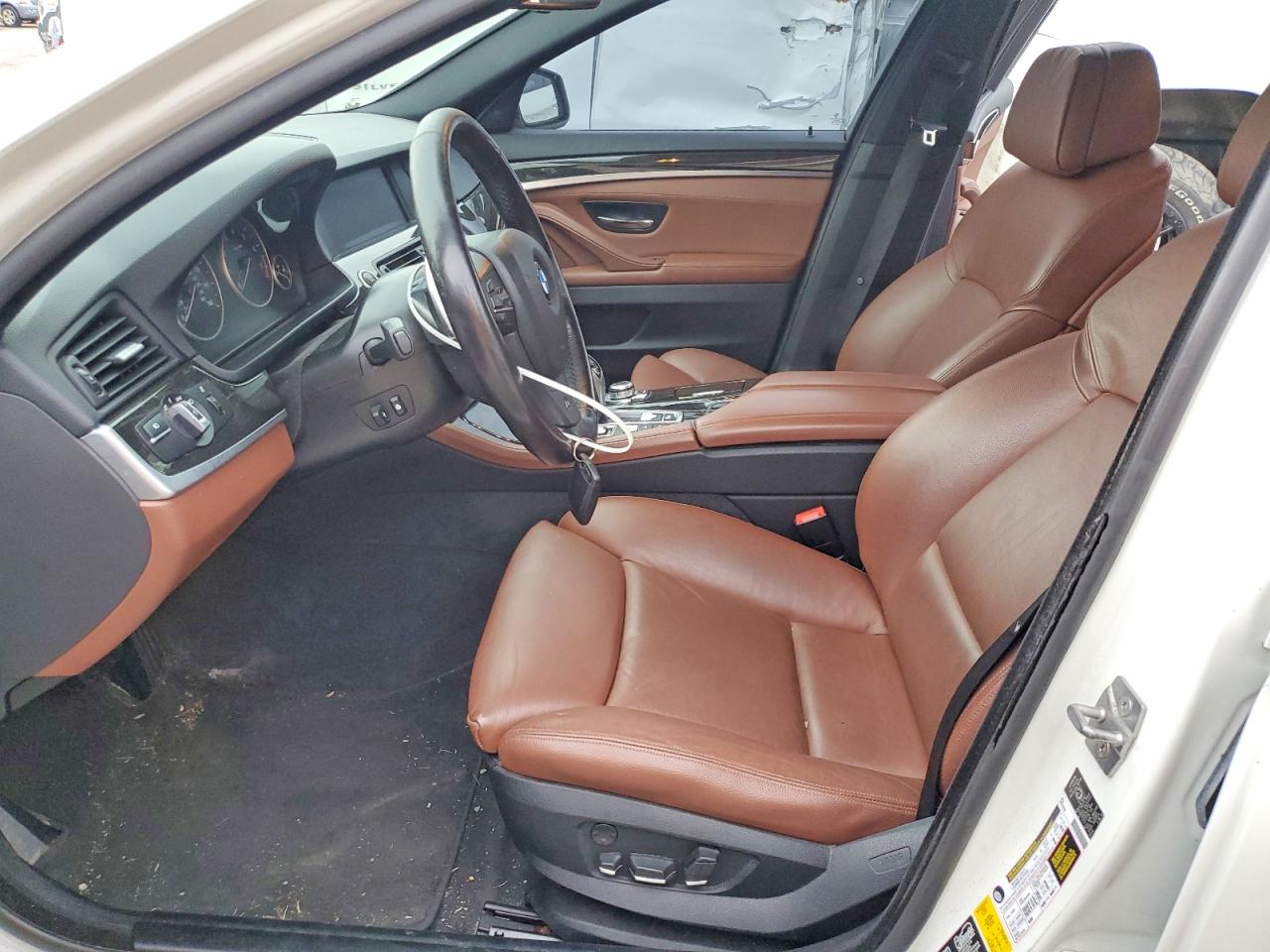 2011 Bmw 535 Xi White vin: WBAFU7C58BDU55959