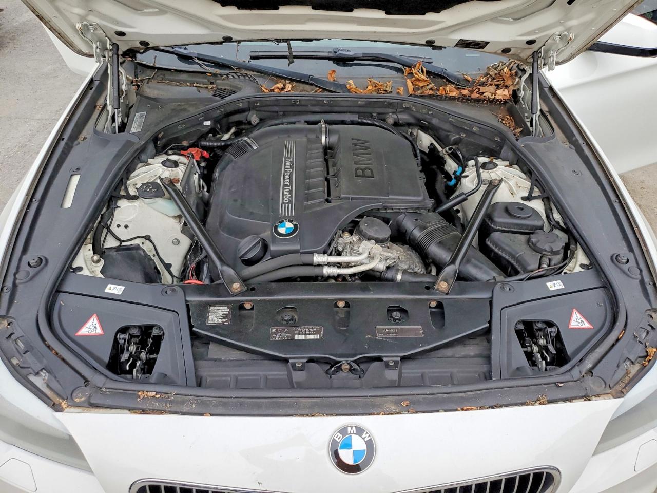 2011 Bmw 535 Xi White vin: WBAFU7C58BDU55959